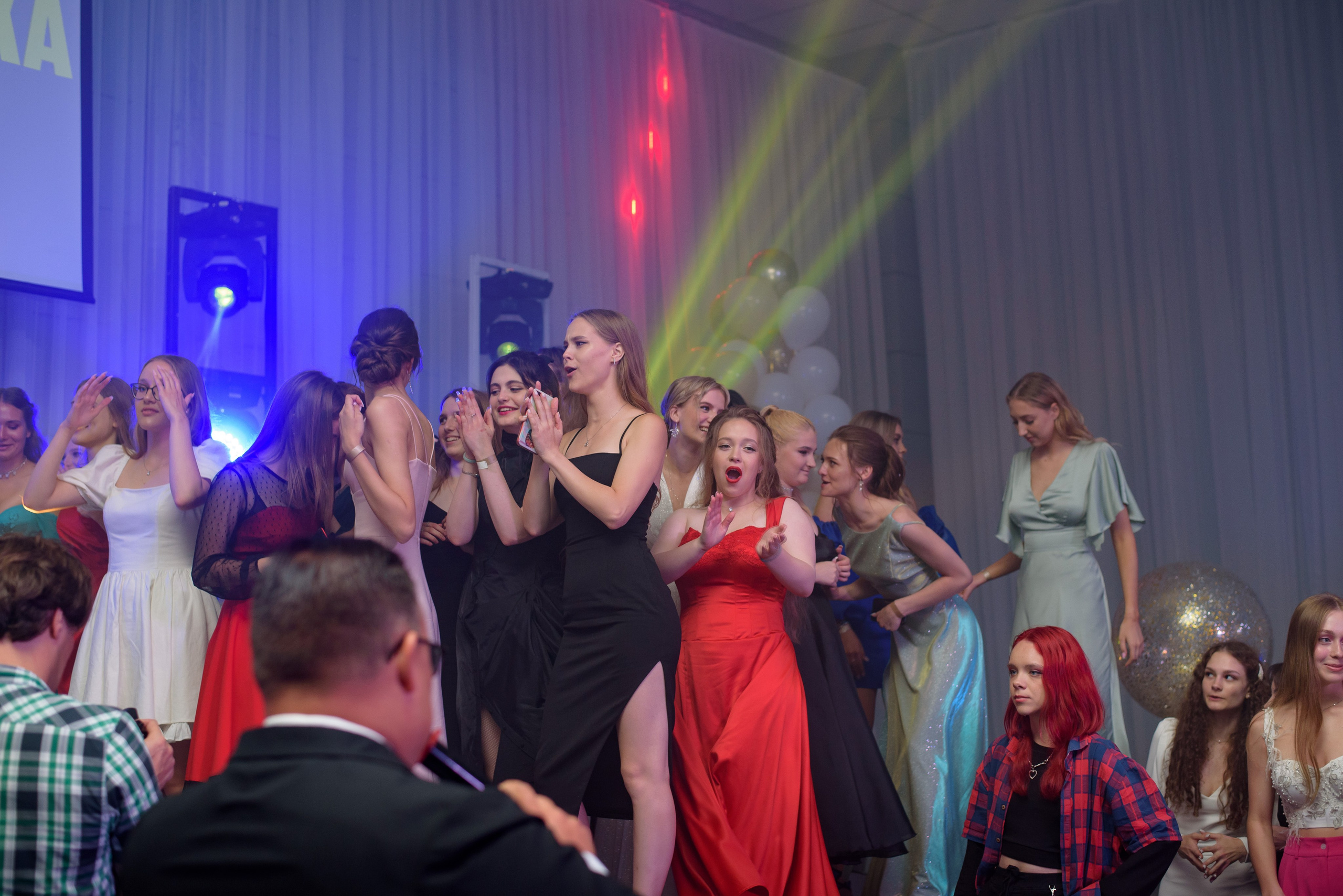 Выпускной 9-11классы. Выпускные книги Анапа Новороссийск Краснодар