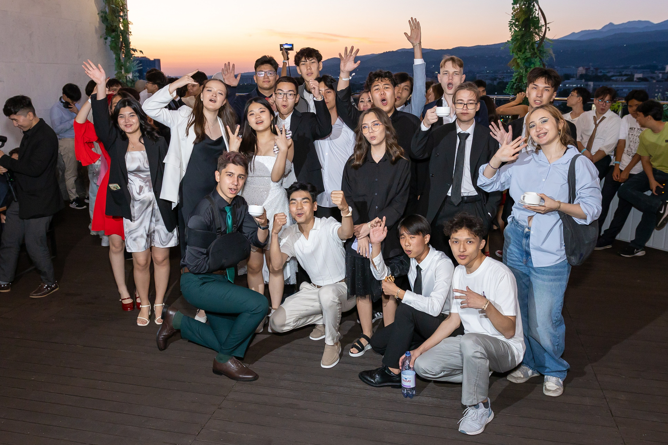 Выпускной вечер | Встреча рассвета. Фото и видеосъемка в Алматы