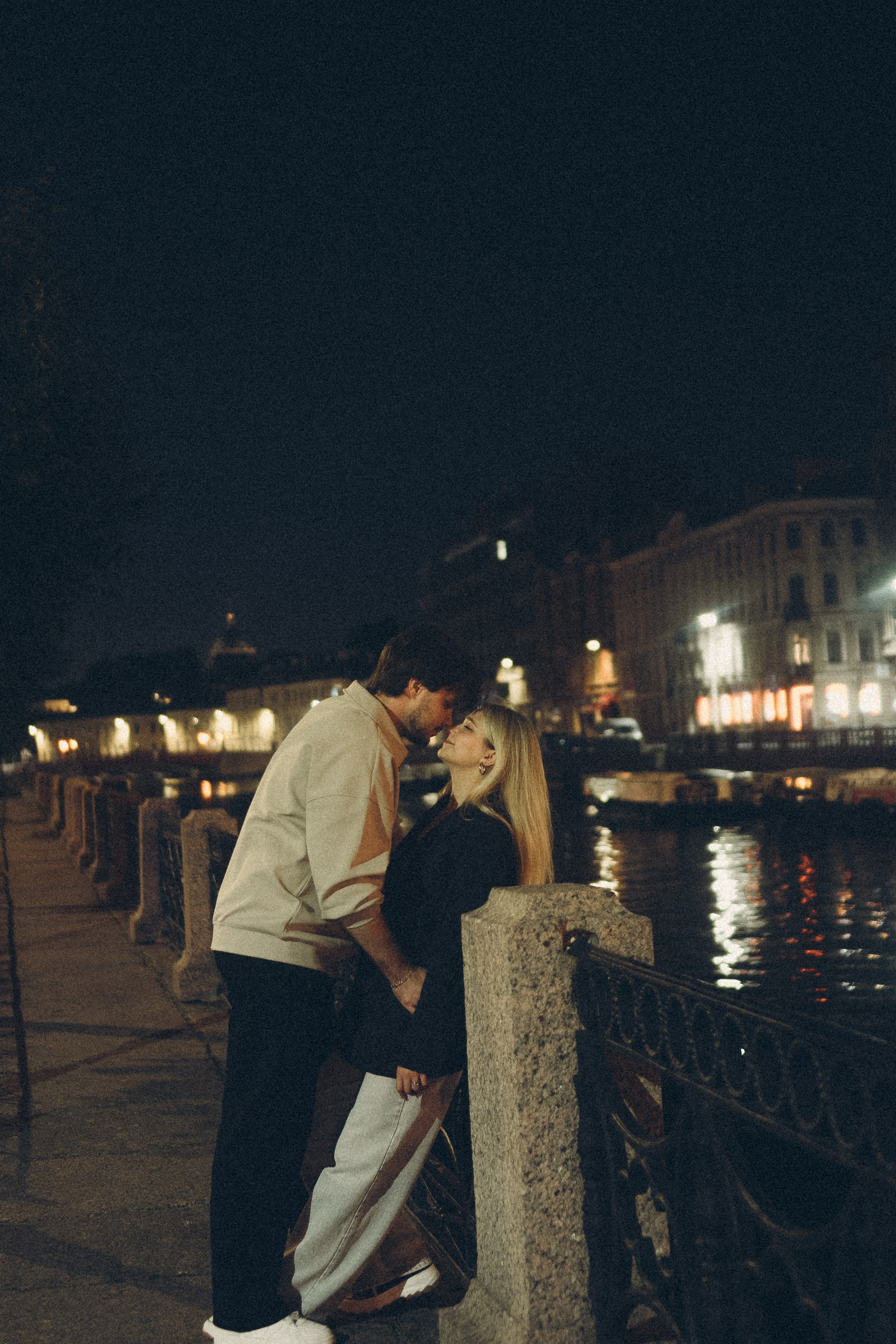 ПРОГУЛКА ПО НОЧНОМУ ГОРОДУ. Профессиональный фотограф, Санкт-Петербург — Виктория Богомолова