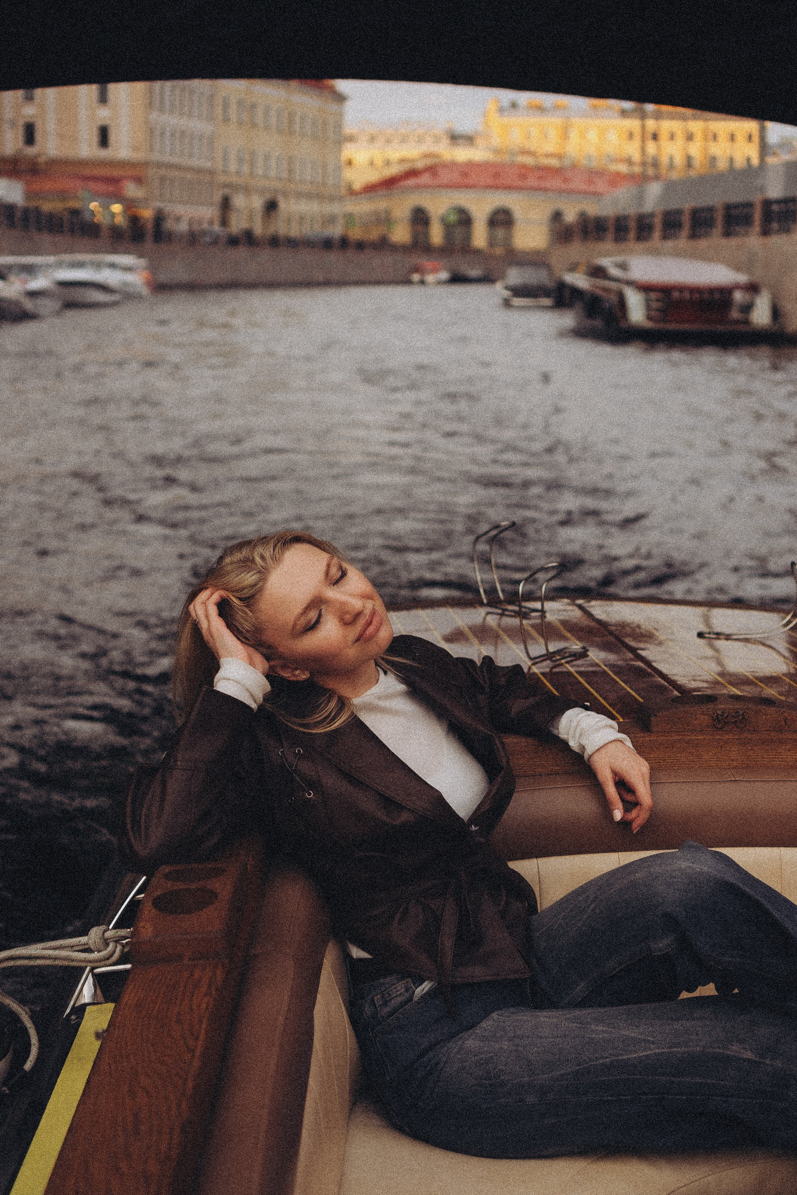 ДЕВУШКИ НА КАТЕРЕ. Профессиональный фотограф, Санкт-Петербург — Виктория Богомолова