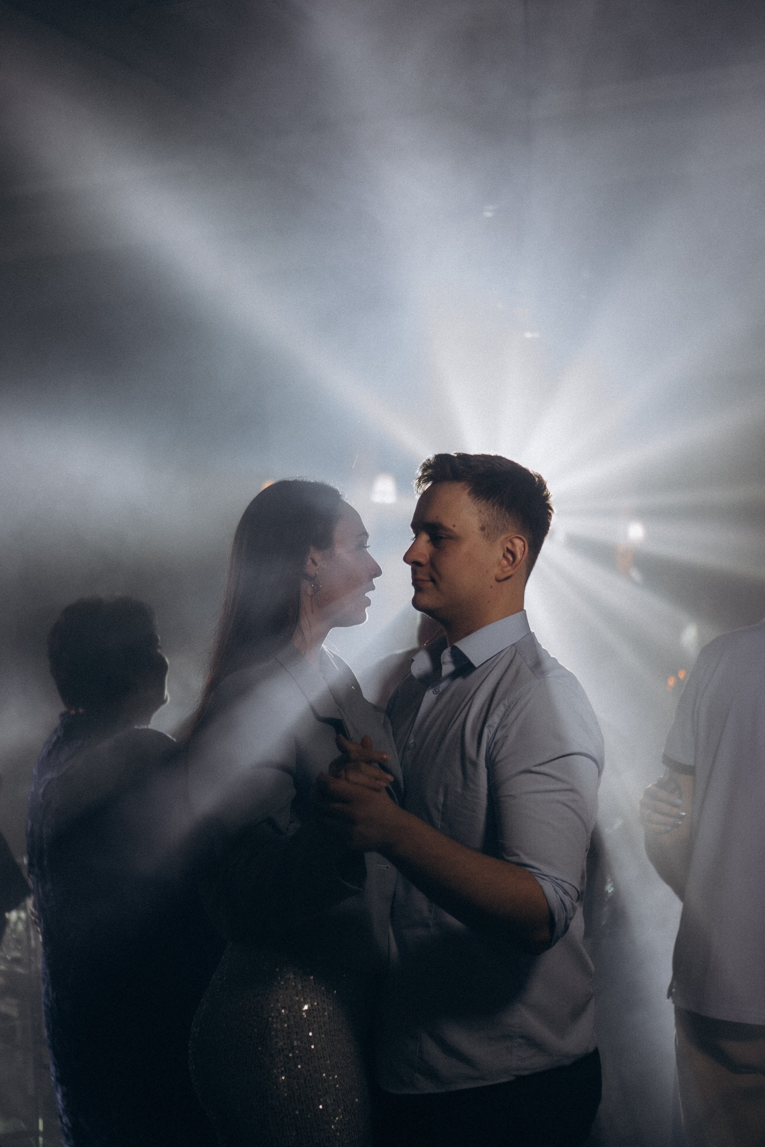 СВАДЕБНАЯ СЬЕМКА СБОРОВ В ОТЕЛЕ И ВЫЕЗД НА ЦЕРЕМОНИЮ (СНЯТО В СИБИРЕ В НИЖНЕВАРТОВСКЕ). Профессиональный фотограф, Санкт-Петербург — Виктория Богомолова