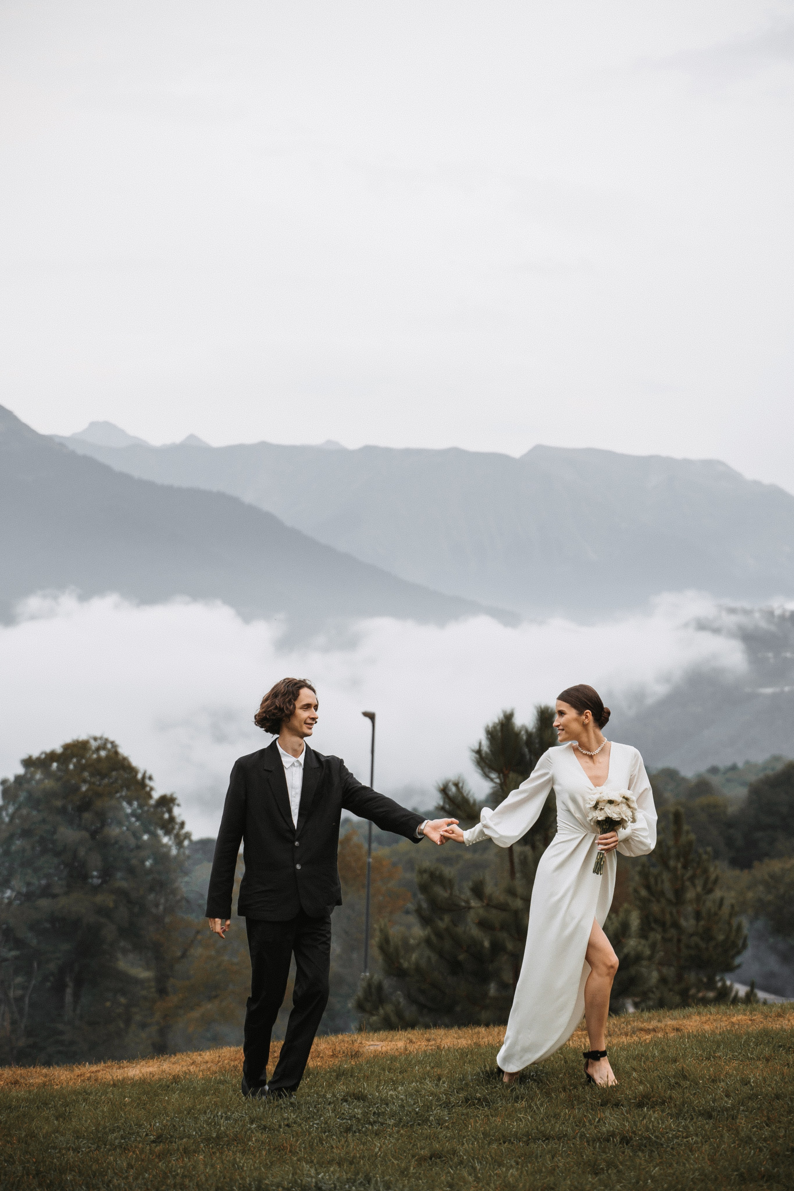 Свадебная фотосессия в Красной Поляне. Фотограф на Пхукете Максим