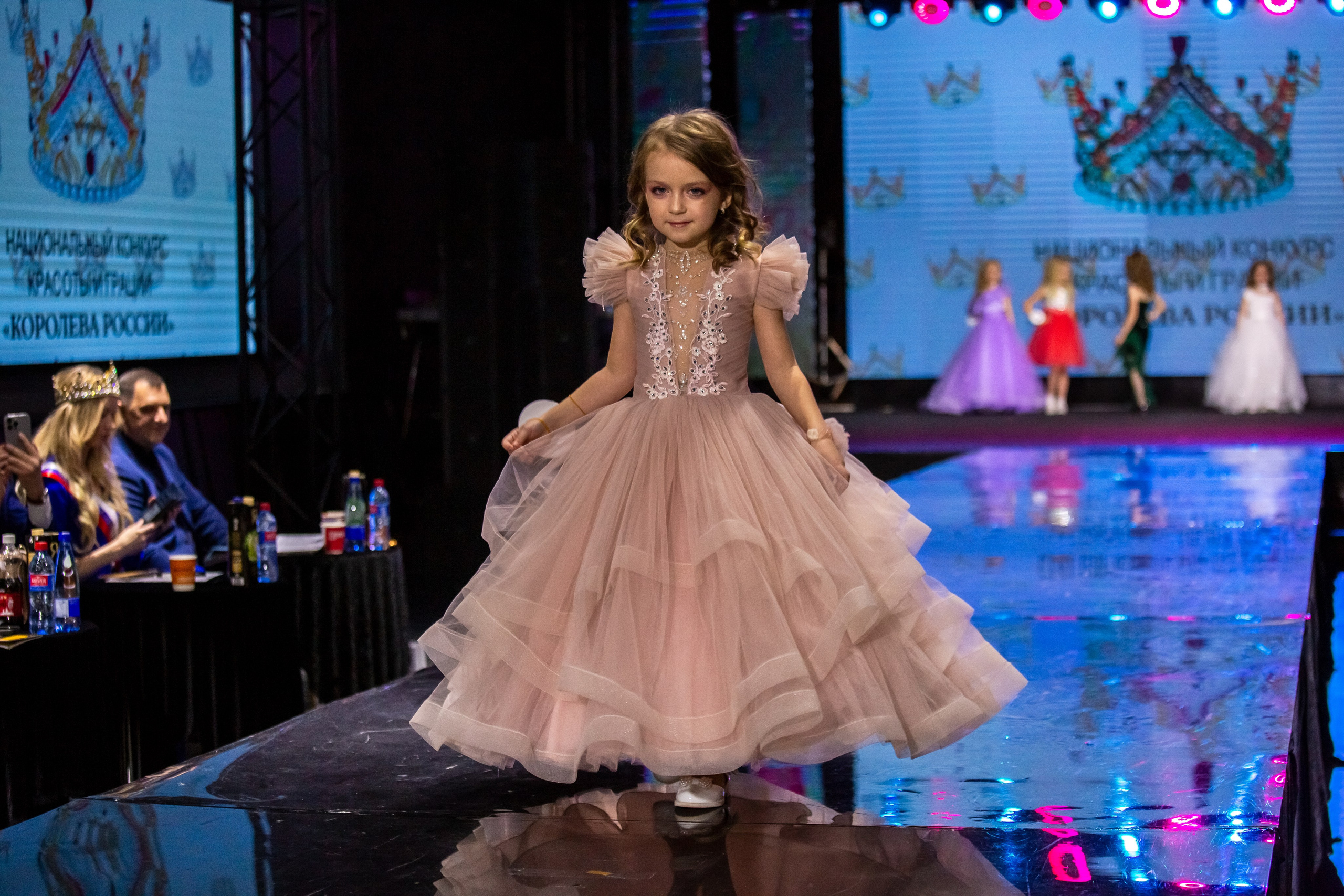 Юная королева Москвы 2024. Репортажный, семейный, свадебный, портретный фотограф