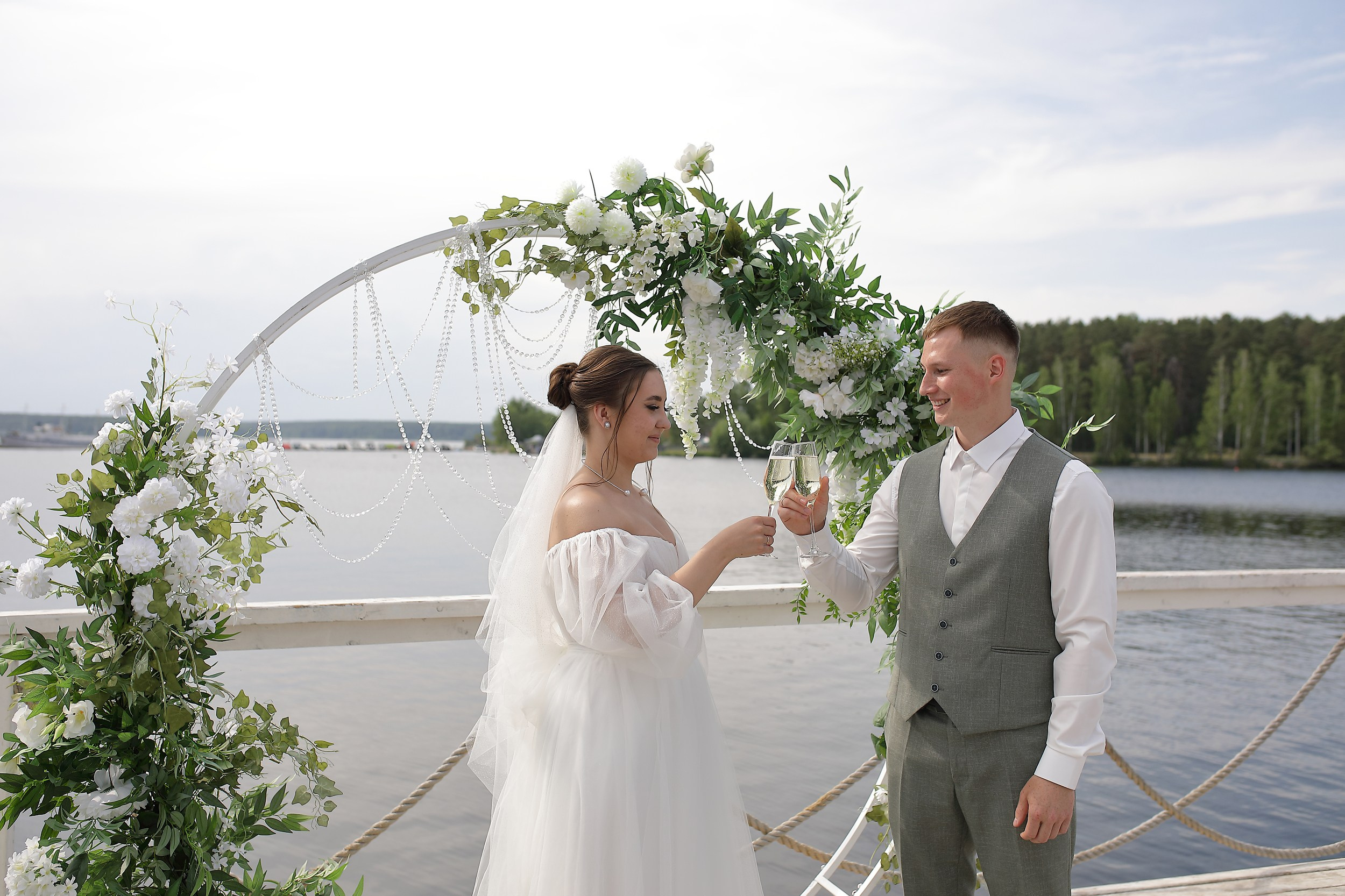 Роман и Софья. Свадебный и семейный фотограф и видеограф в Екатеринбурге Полянские Тимур и Анастасия