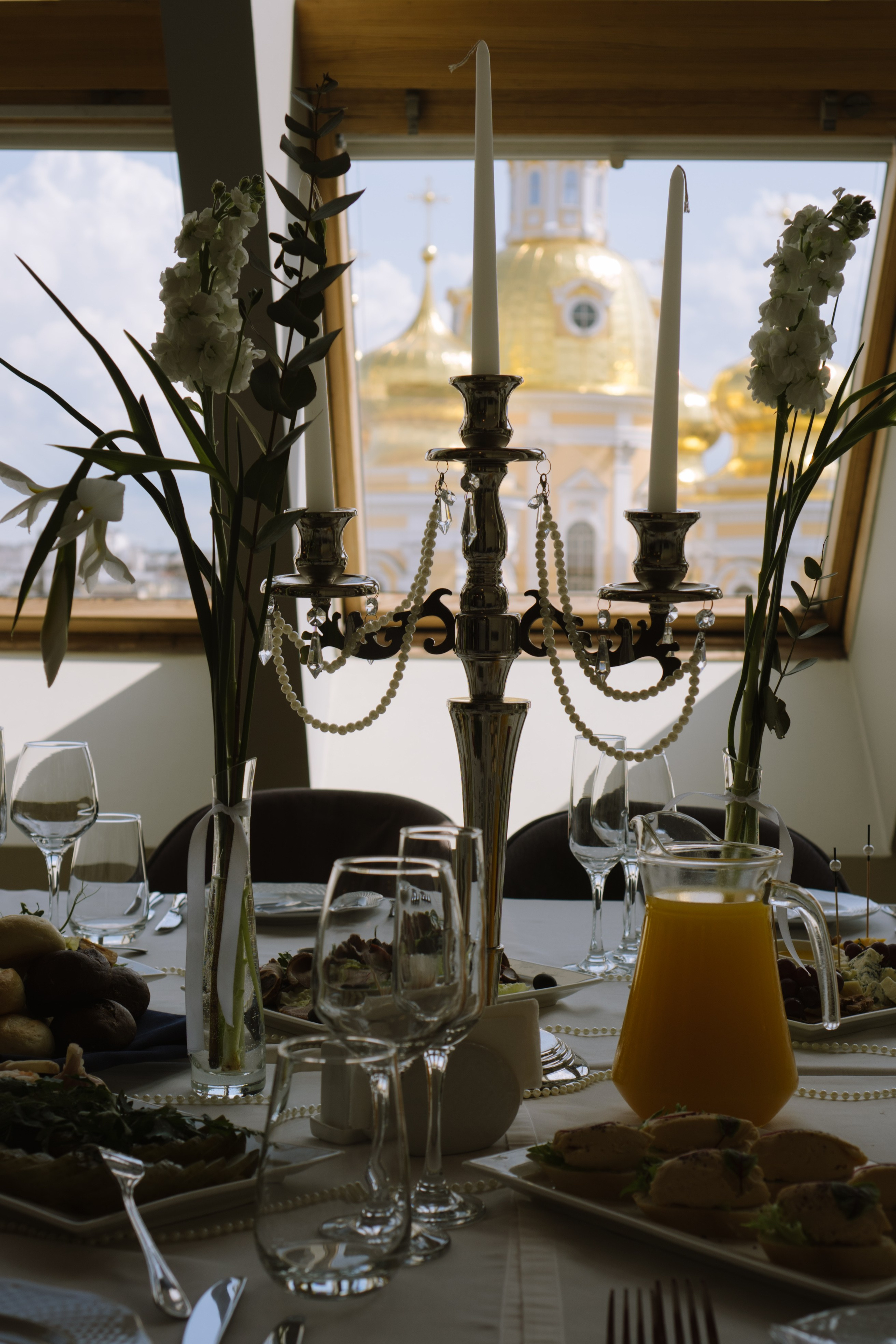 СВАДЕБНЫЙ БАНКЕТ НА ВЛАДИМИРСКОЙ В САНКТ-ПЕТЕРБУРГЕ (КАМЕРНАЯ СВАДЬБА). Профессиональный фотограф, Санкт-Петербург — Виктория Богомолова