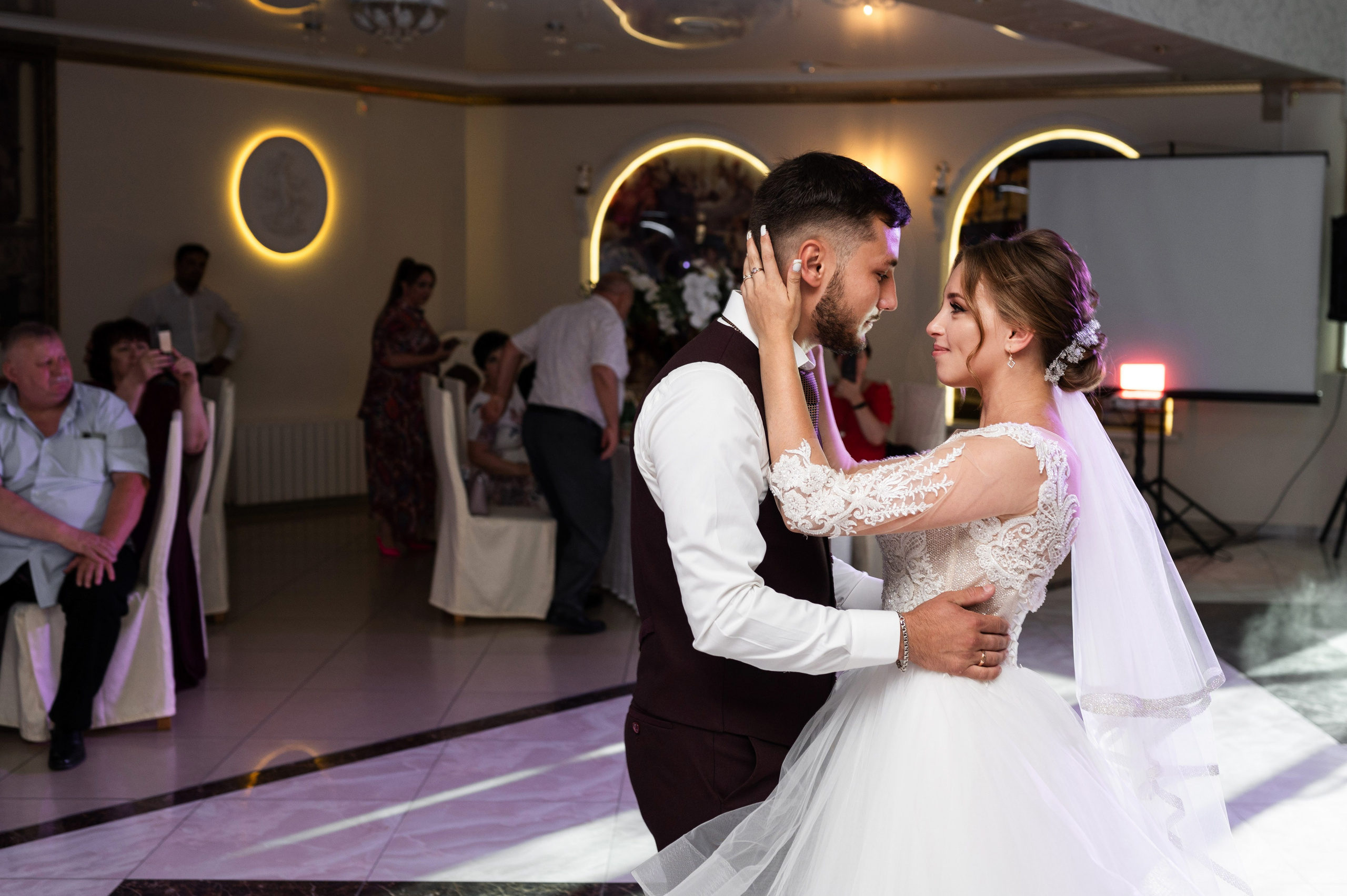 1. Свадебный, портретный, коммерческий, предметный фотограф в Ставрополе Иван Белашов