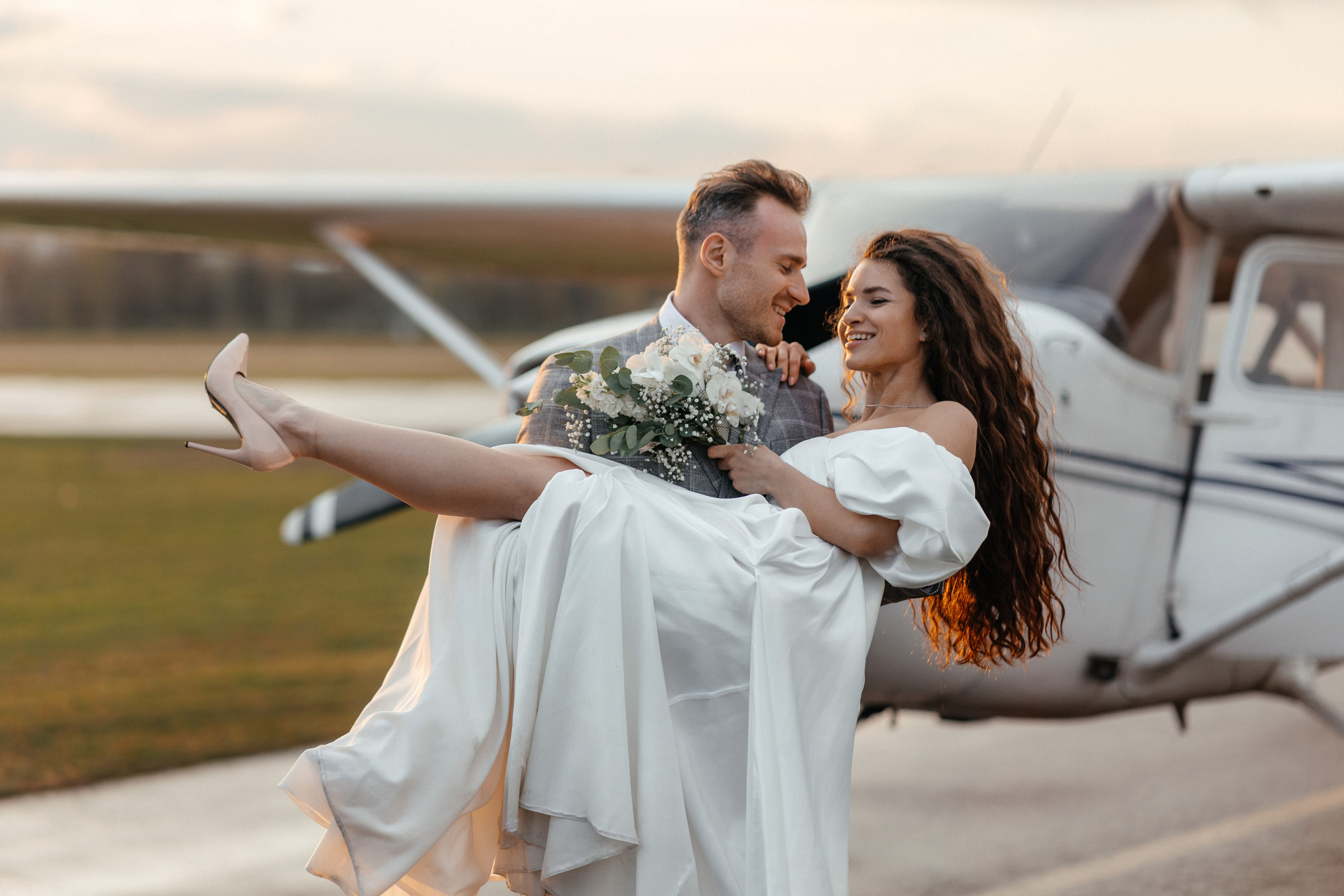 Аэродром. Свадебный фотограф в Донецке — Вита Донец