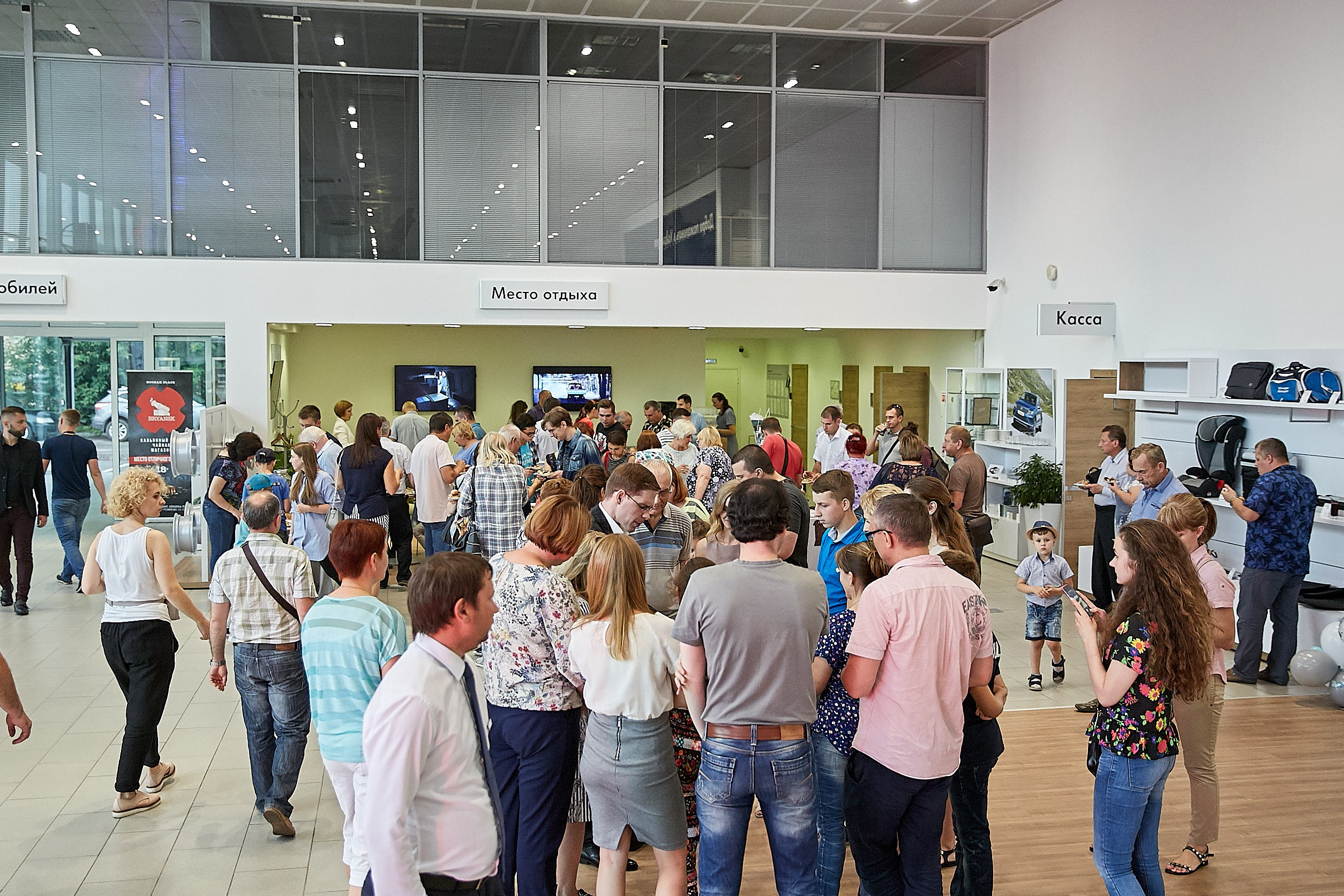 Volkswagen — 7 лет филиалу. Репортажный Фотограф | Константин Кондрашов