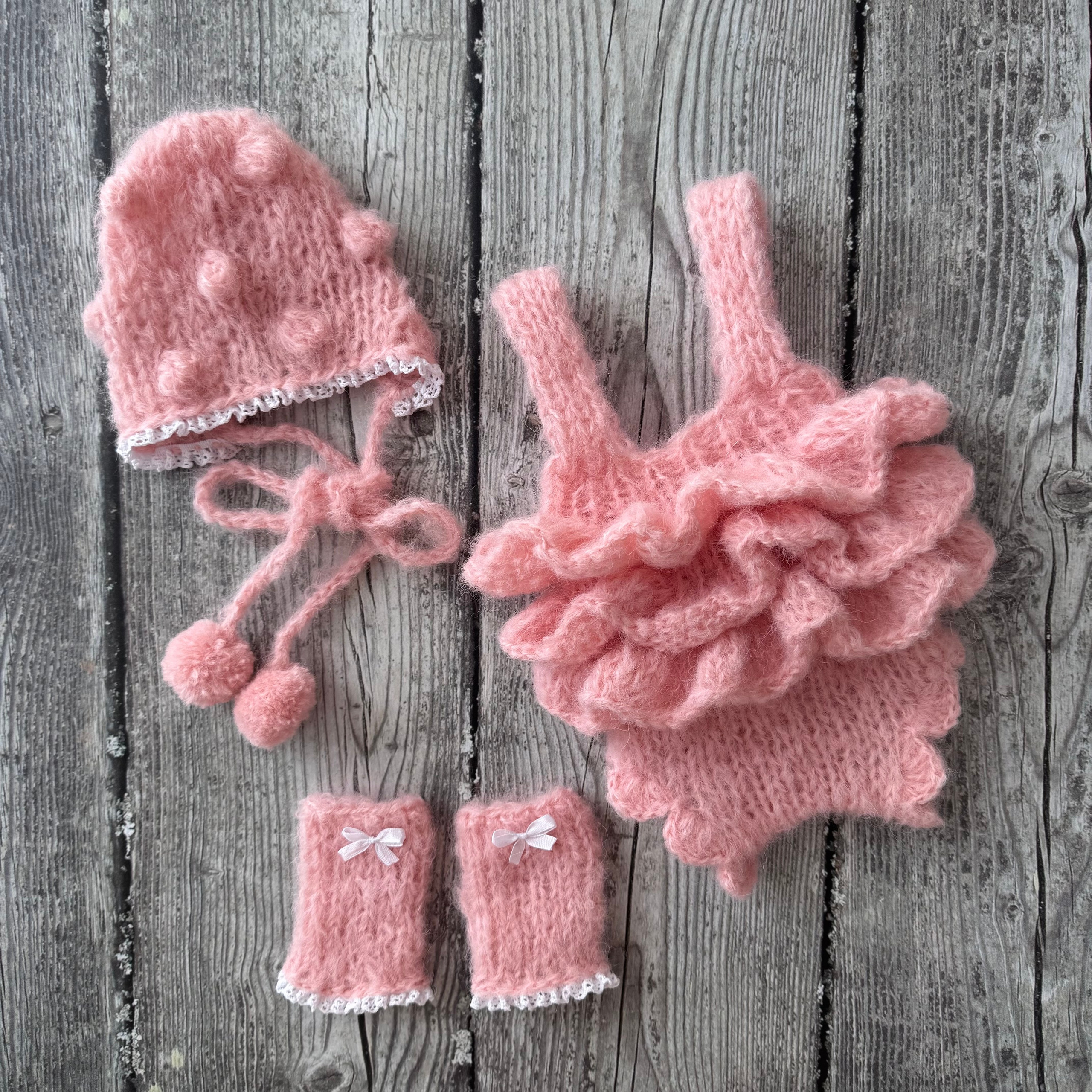 Костюмы и аксессуары для фотосессии новорожденных | Реквизит для съемки newborn в Москве. Фотосессия новорожденных в Москве и Московской области | Профессиональный фотограф newborn — Татьяна Иванова