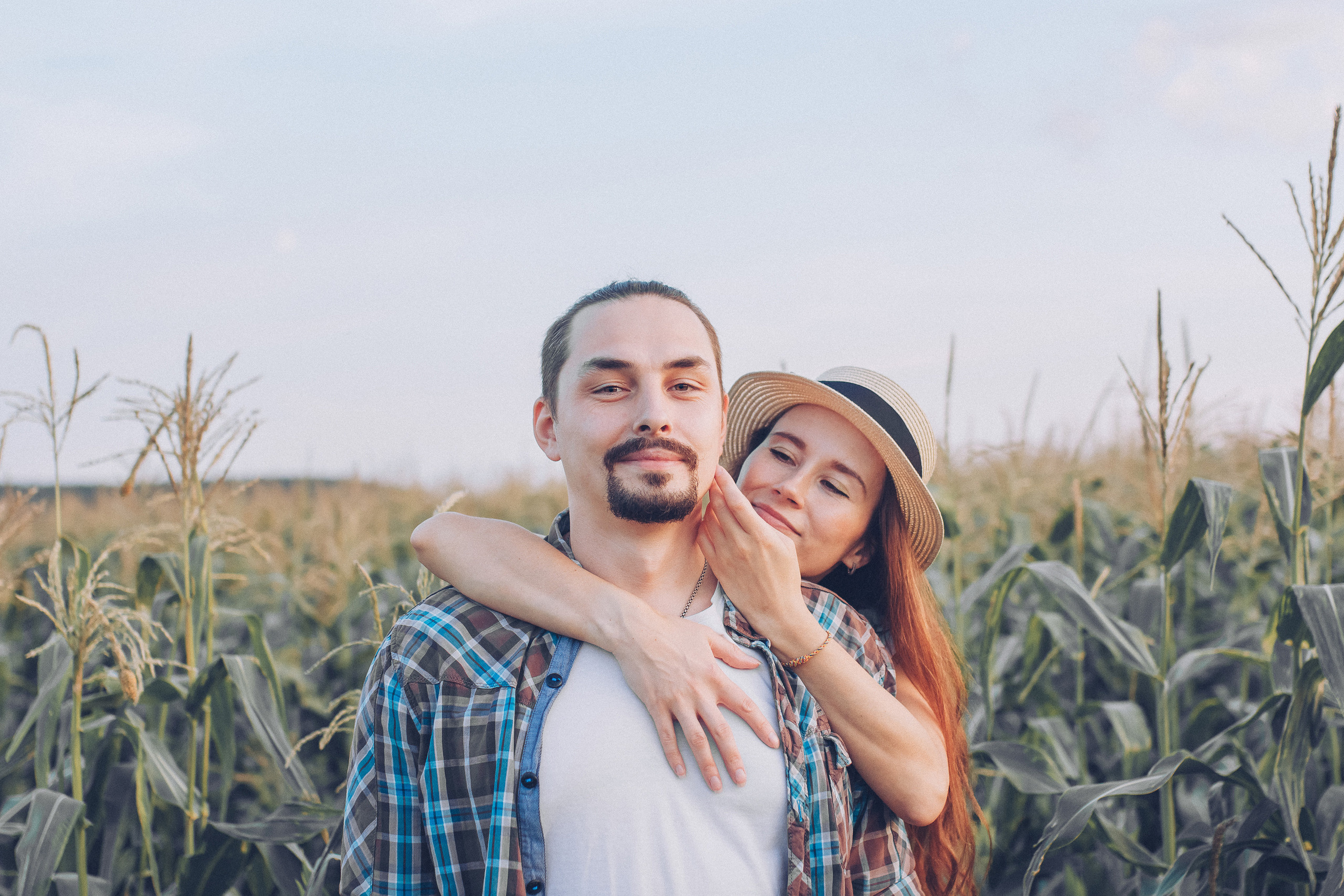 Семейная фотосессия в пшеничном поле на закате. Семейный фотограф Екатеринбург Черепанова Олеся