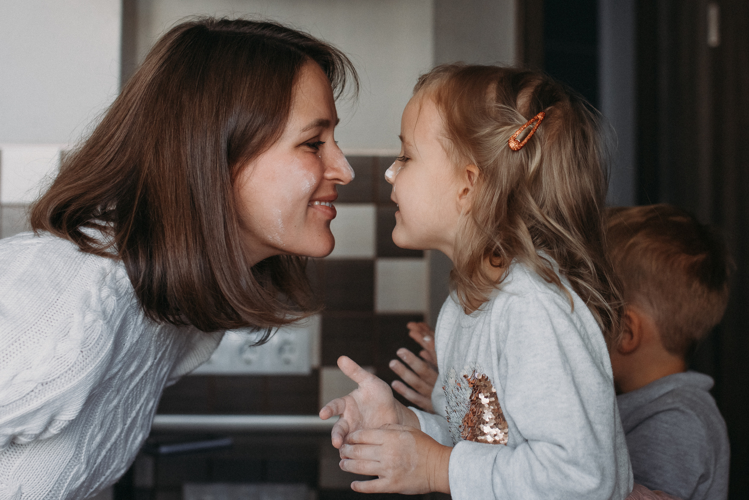 Домашняя семейная фотосессия с детьми. Семейный фотограф Екатеринбург Черепанова Олеся