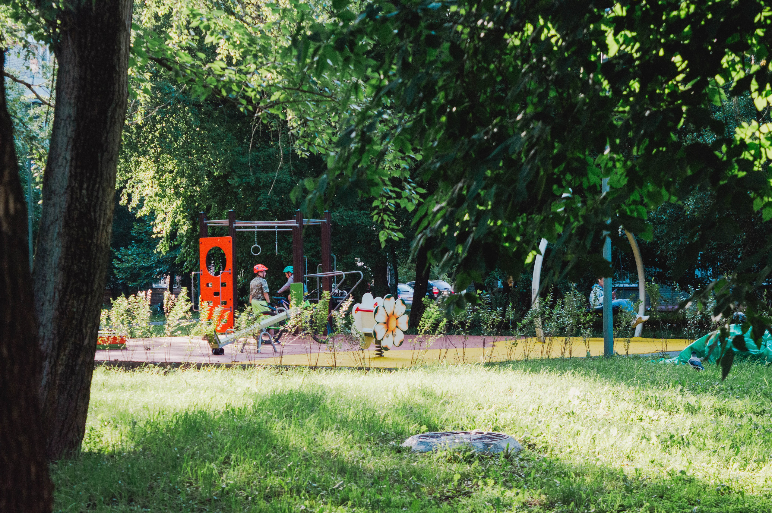 Многослойность городского пространства. Фотограф Анастасия Лощакова в Москве