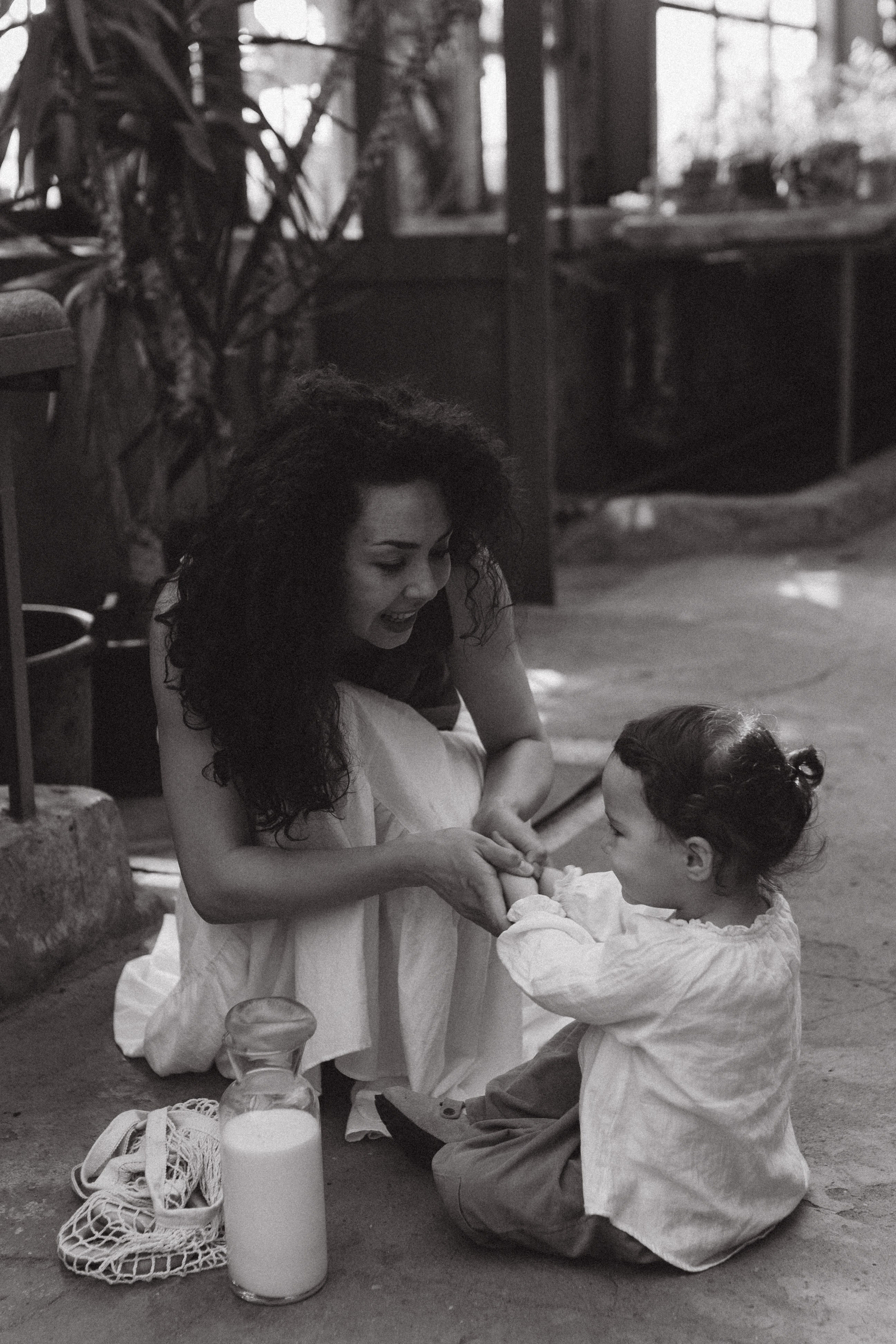 Зарина и София съемка в оранжерее. Семейный и свадебный фотограф в Москве и Зеленограде Марина Малярова