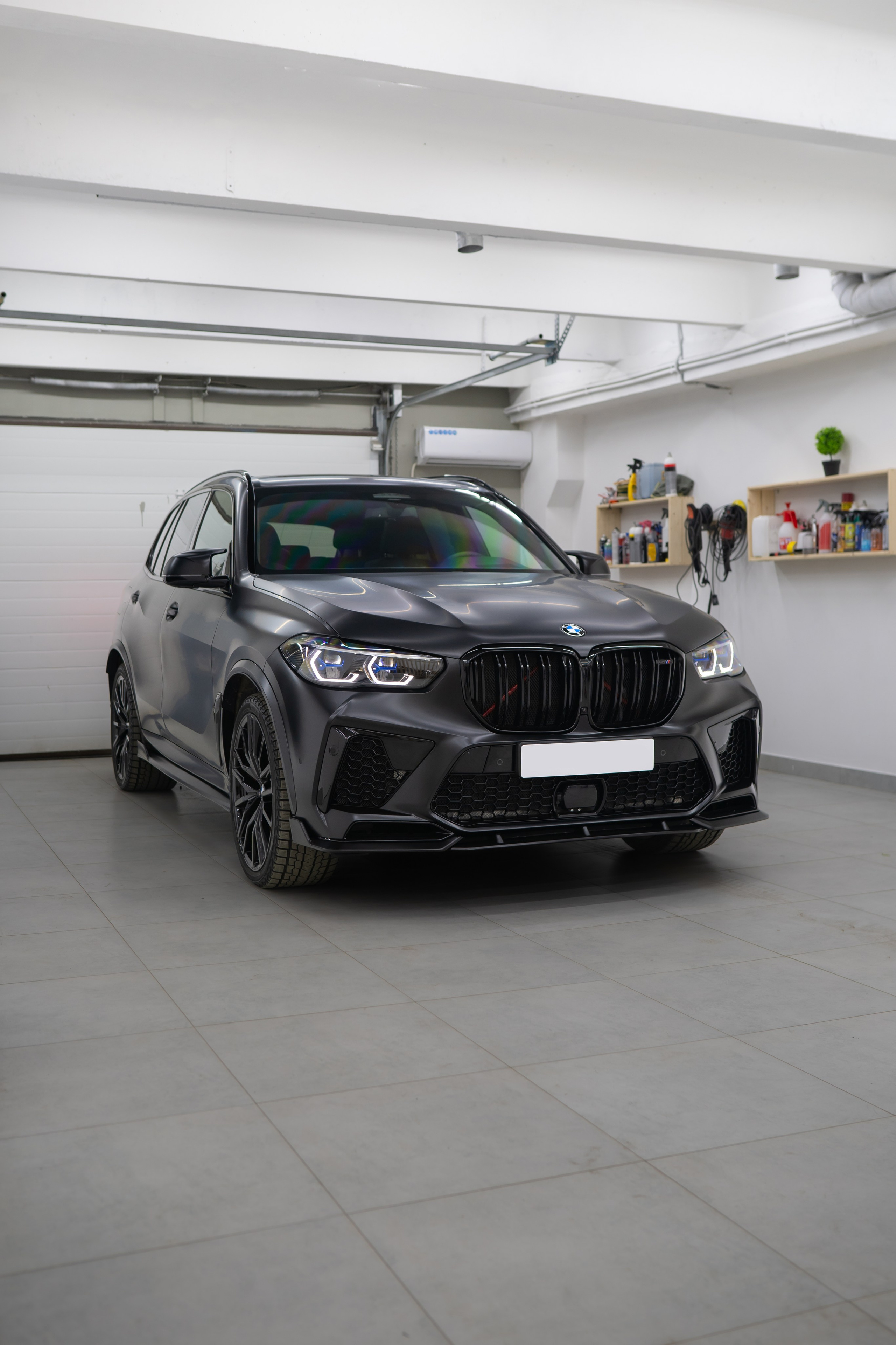 BMW X5M. Mirllaev