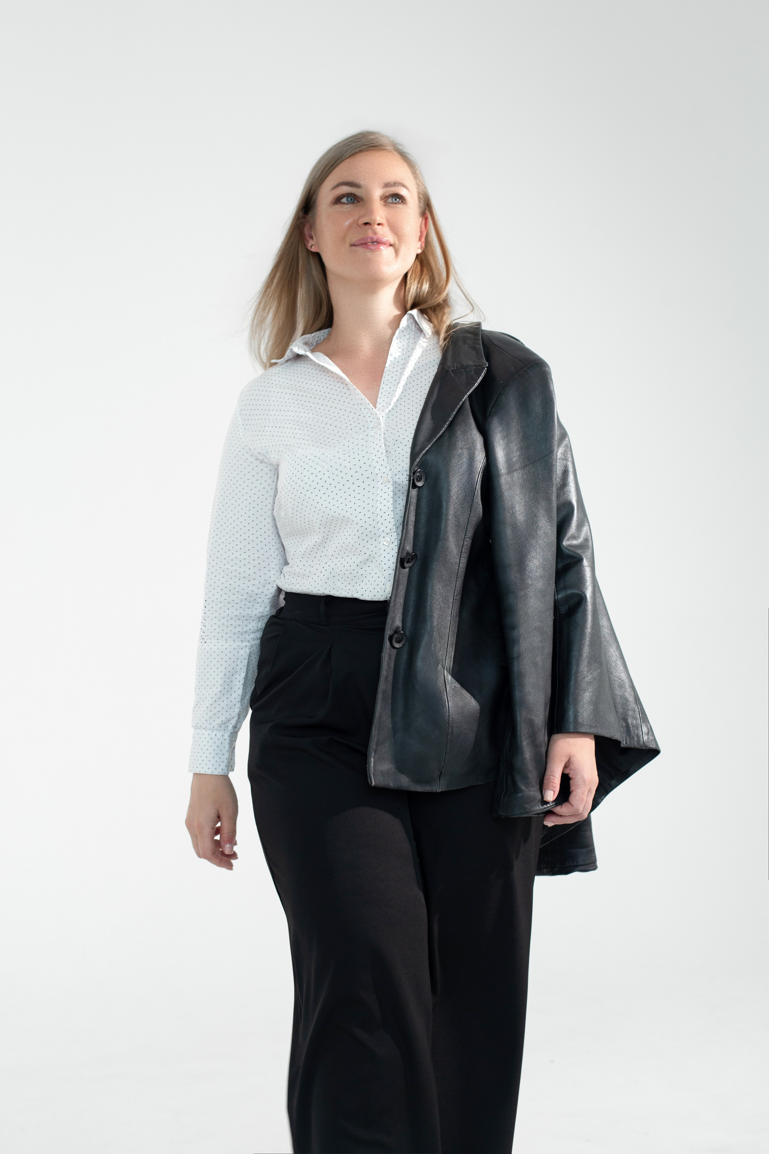 Деловая фотосессия начальника компании по недвижимости — Анастасия. Фотограф Ставрополь Пятигорск Елизавета Дарина