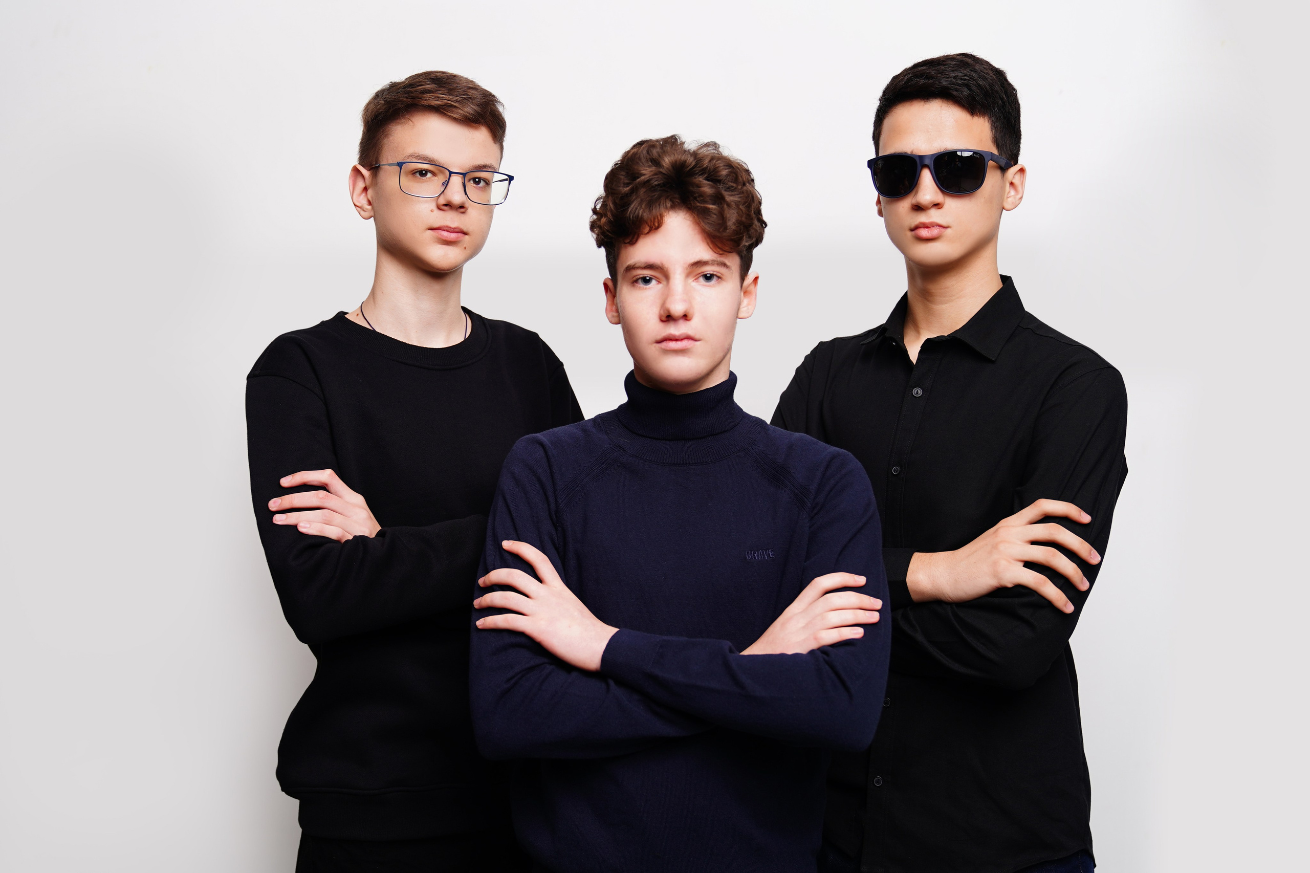 Мелкие группы / старшие классы. MEMENTO.Выпускные альбомы, школьные, юбилейные и другие книги. Ростов-на-Дону