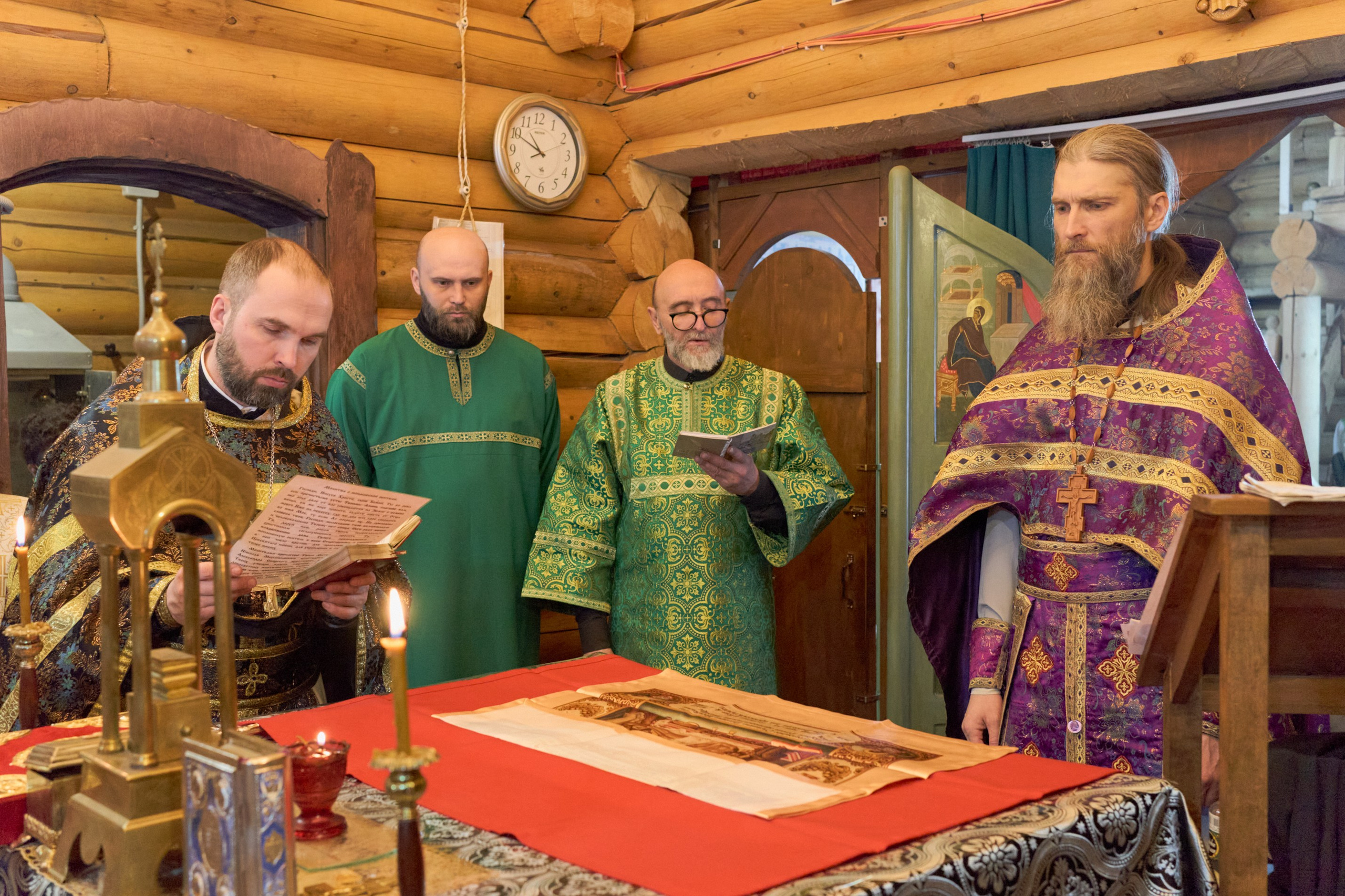 И малое число спасается. Vadim Sidorov