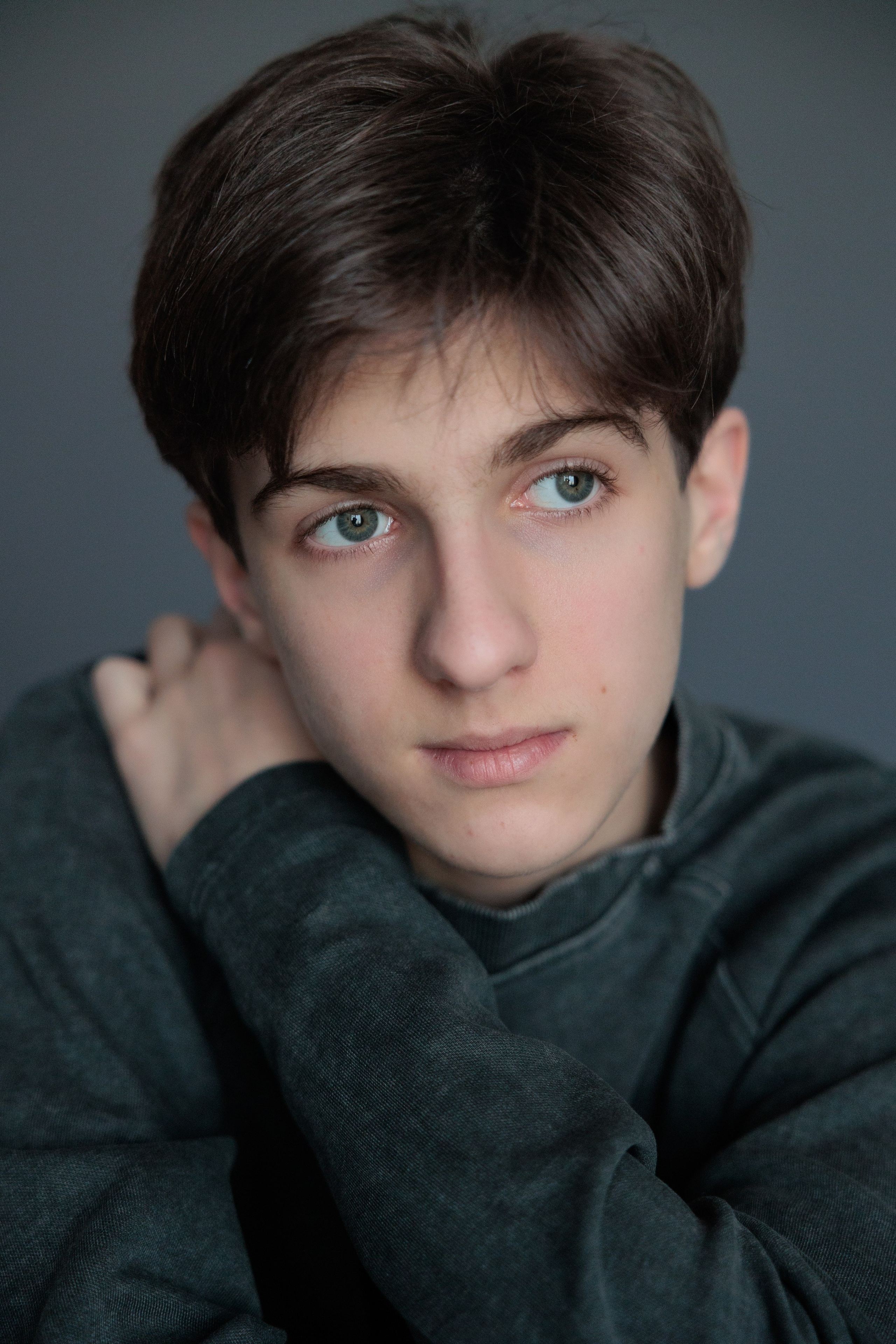 АРТЁМ. Я фотограф из Москвы к Вашим услугам