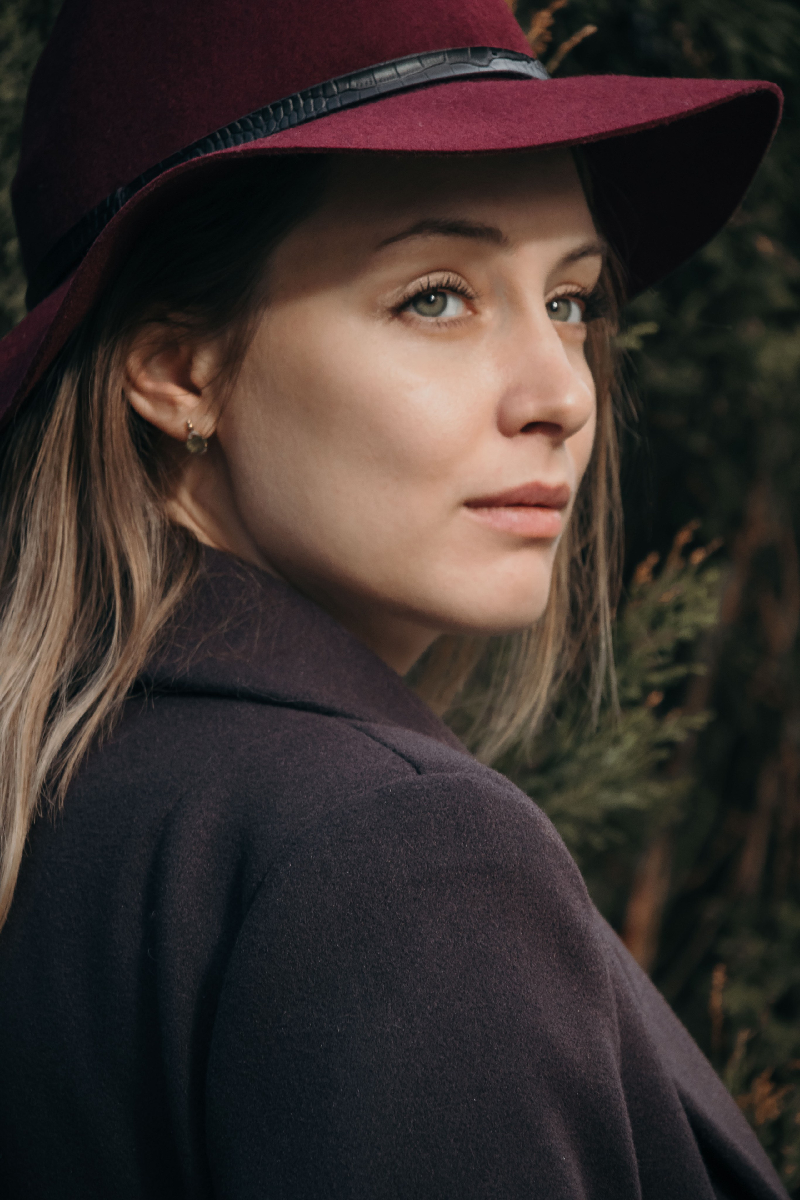 Elegant beauty with Lyubov. Portrait photographer in Tivat Montenegro Katerina Kirsanova