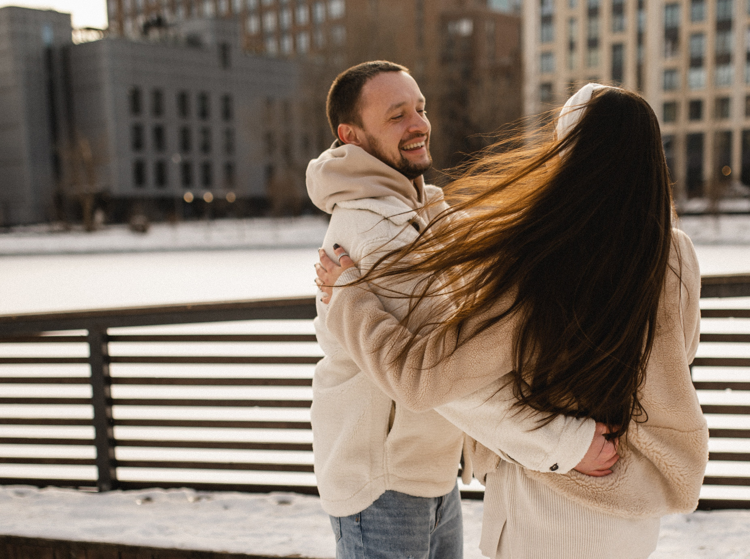 Лавстори стрит фотосессия в зимней Москве. Семейная фотосессия Бутово Москва фотограф Алина Морщагина