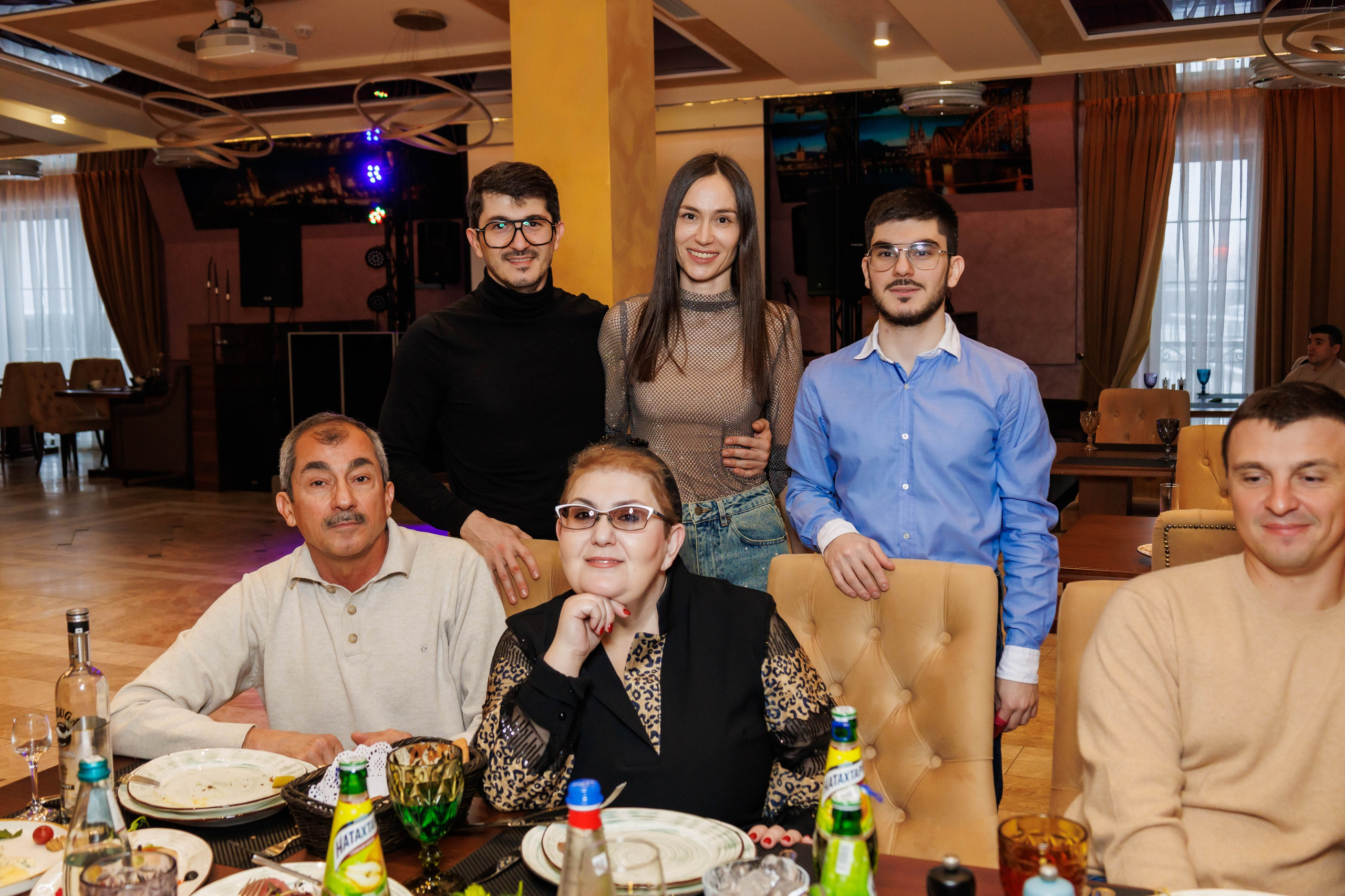 День рождения в ресторане. Фотограф в Москве Дмитрий Емельянов