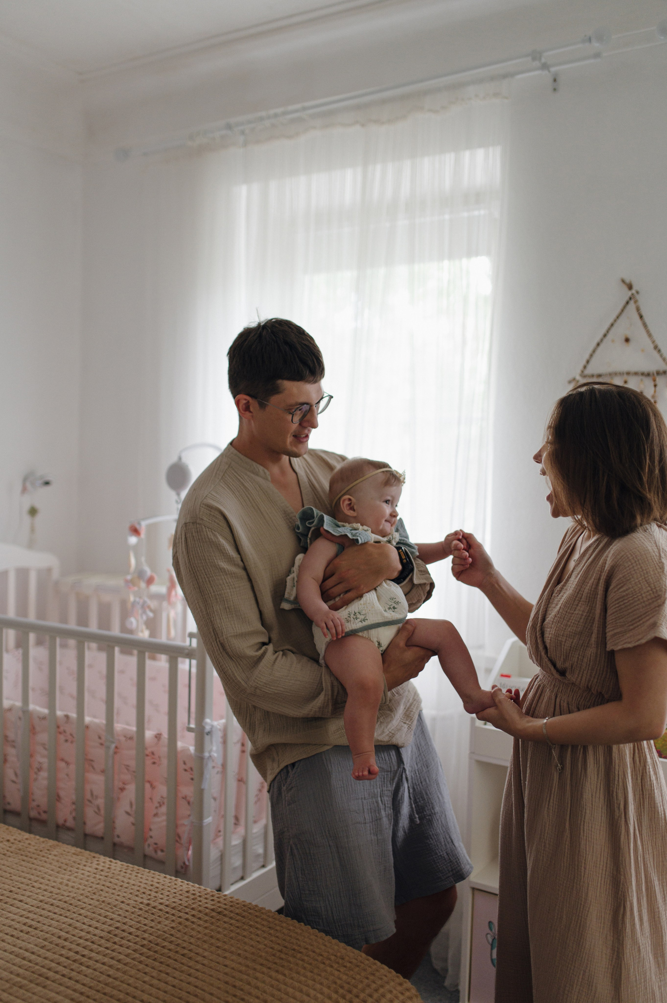 Ульяна, Яша и Лия. Домашняя история. Свадебный фотограф Москва и Санкт-Петербург. Анастасия Чудина