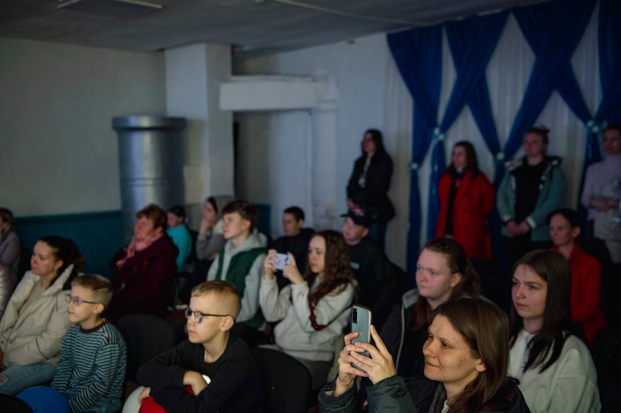 Портреты жителей села Минцы, сделанные 9 мая 2025 года. Репортажный фотограф в Сочи — Михаил Мордасов