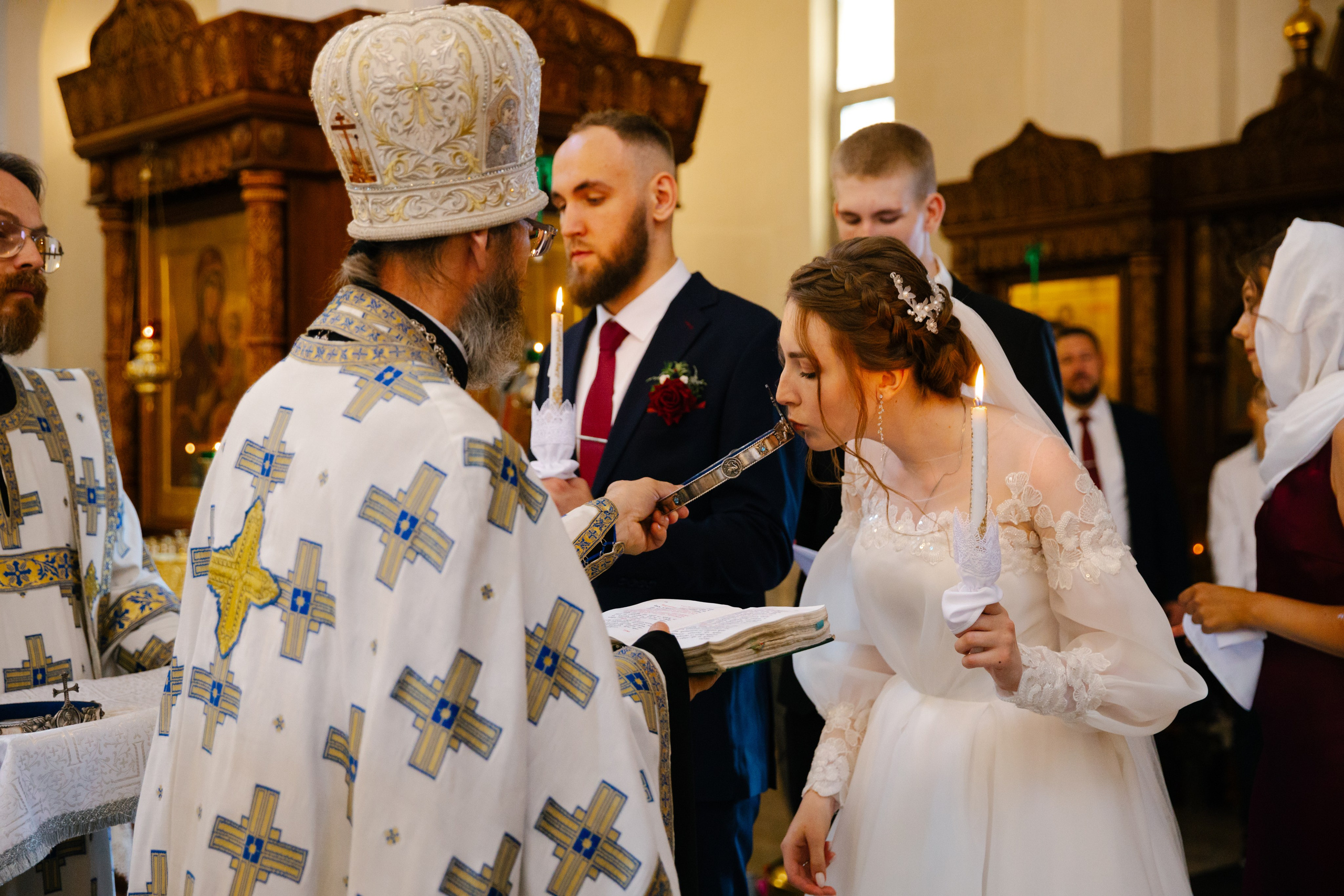 Венчание. Храм Александра Невского. Свадебный и семейный фотограф Скрынник Светлана