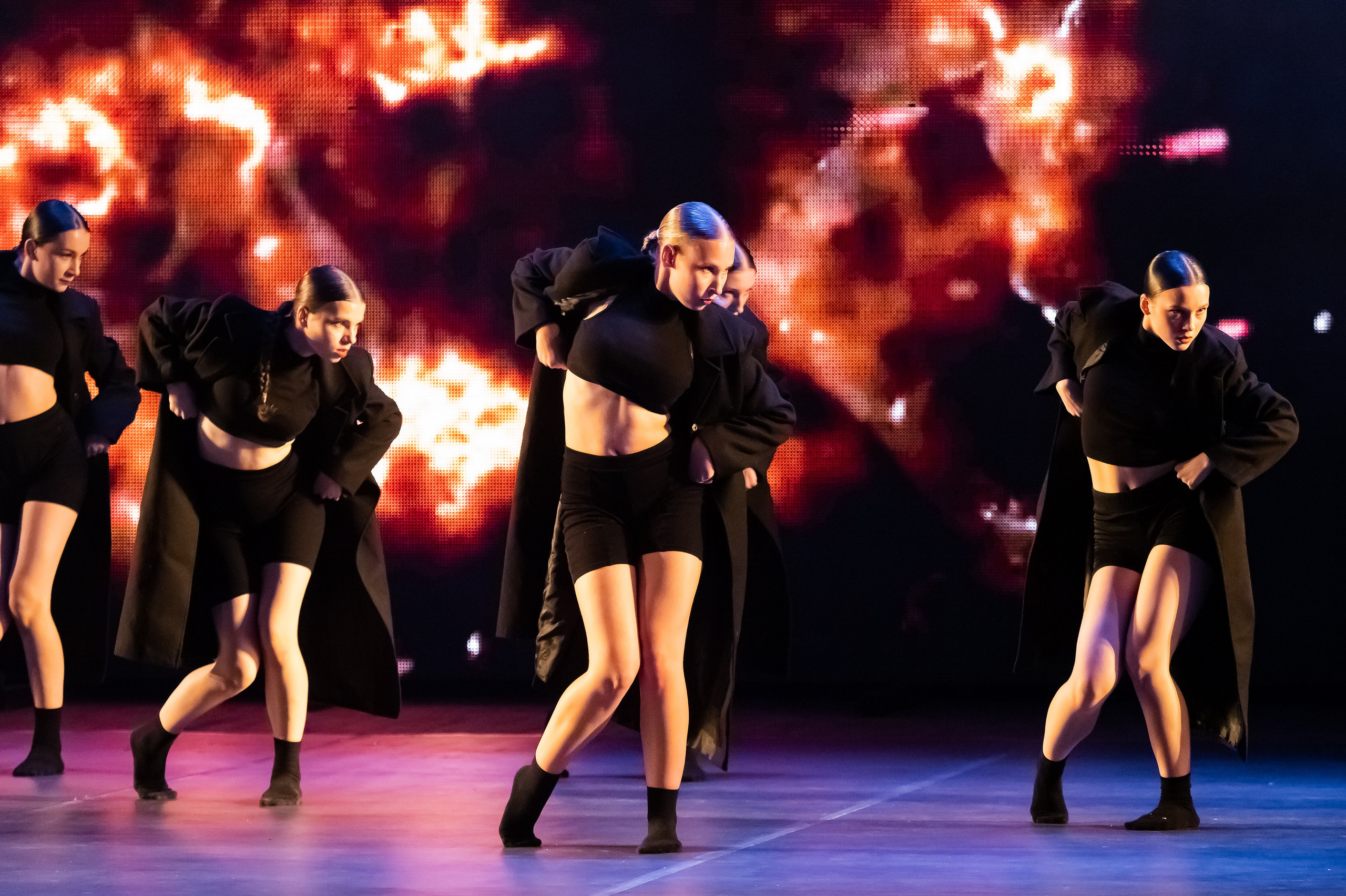 Концерт «Пространные танцы». Репортажный, семейный и детский фотограф в Пензе и Заречном Арина Ермилова. Картины барельеф на заказ