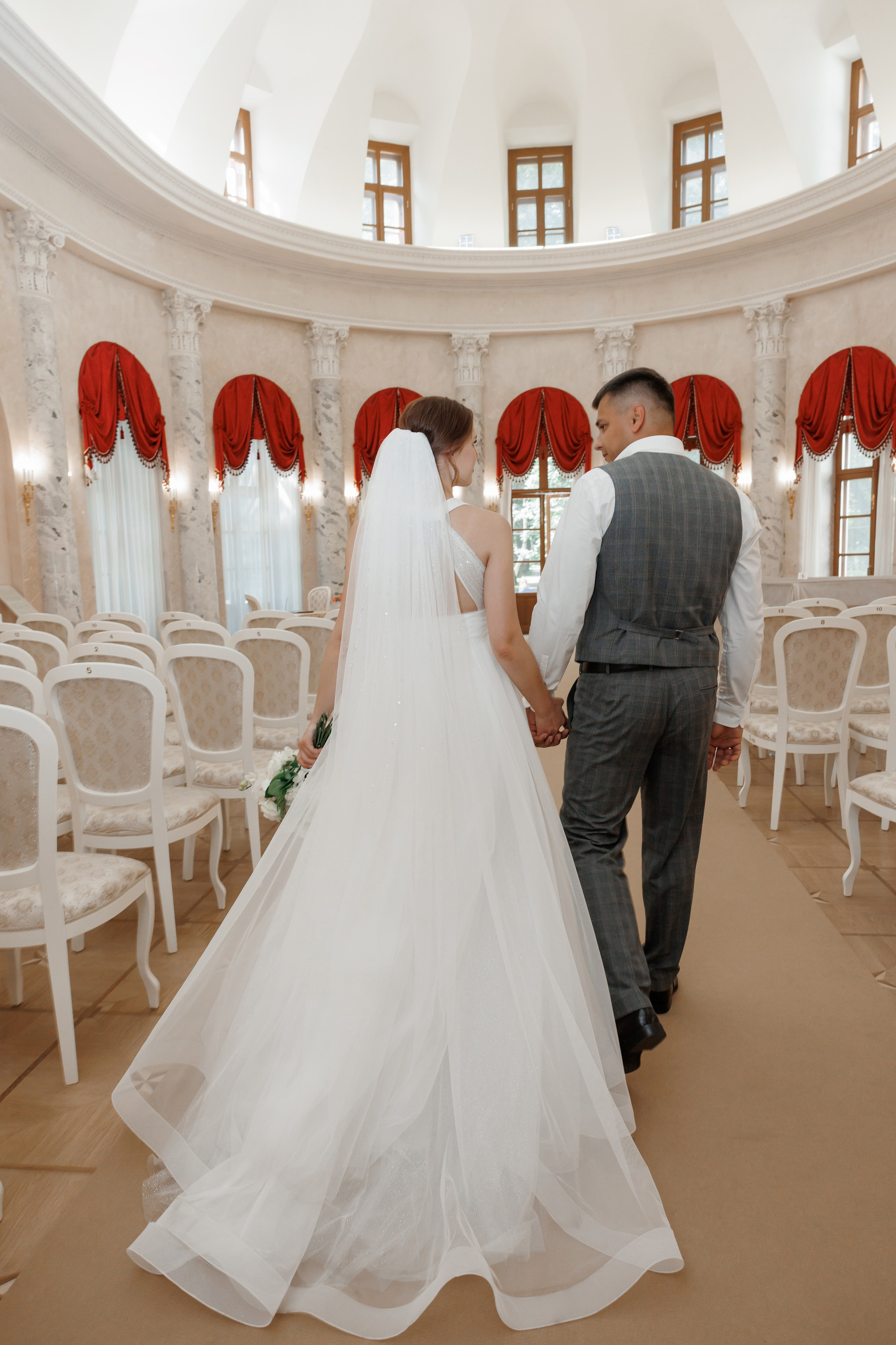 ЗАГС Бутово и Остафьево. Свадебный и репортажный фотограф (Москва, Королев и другие)