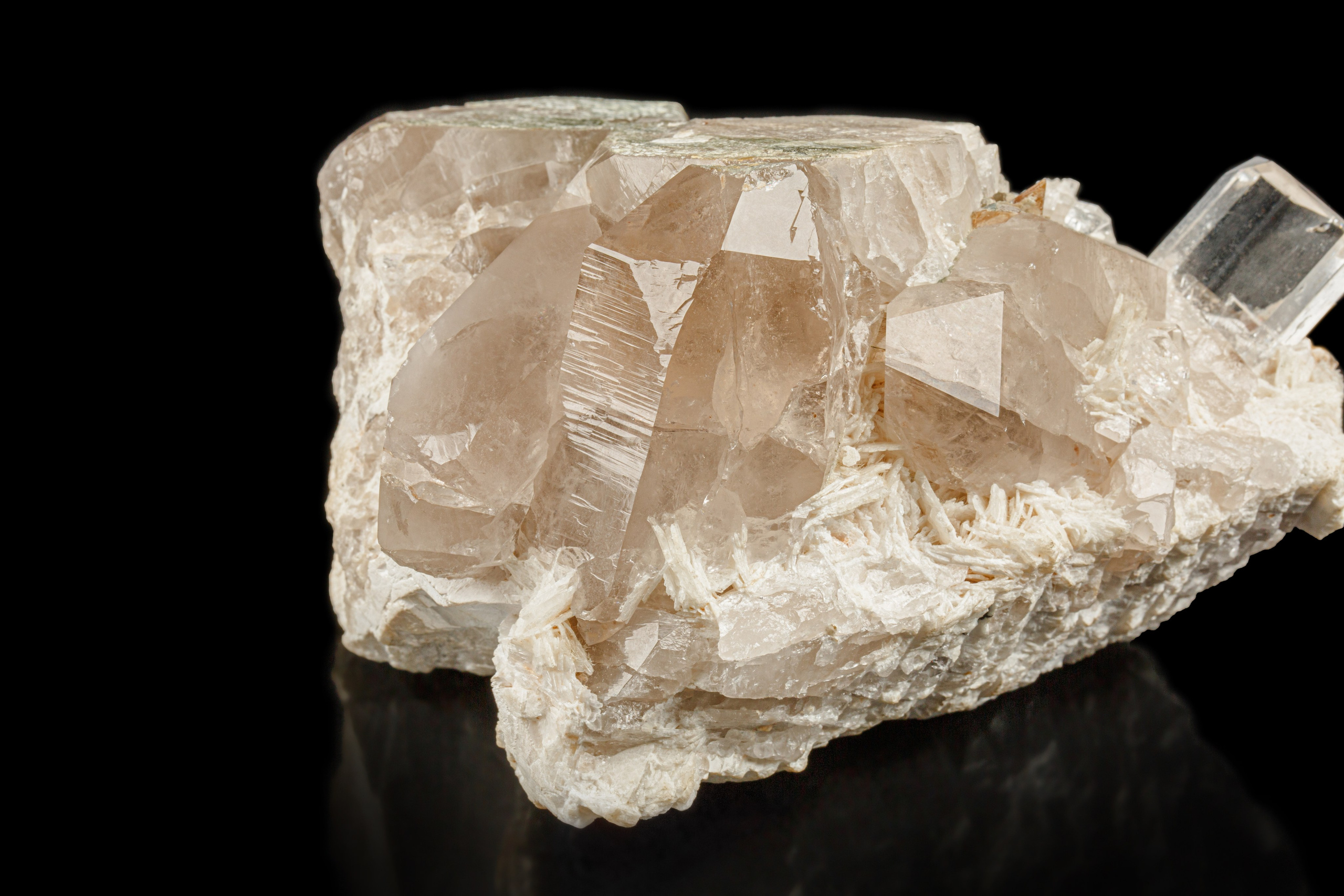 Профессиональная обработка натуральных камней, минералов и ископаемых | Студия SVITHART