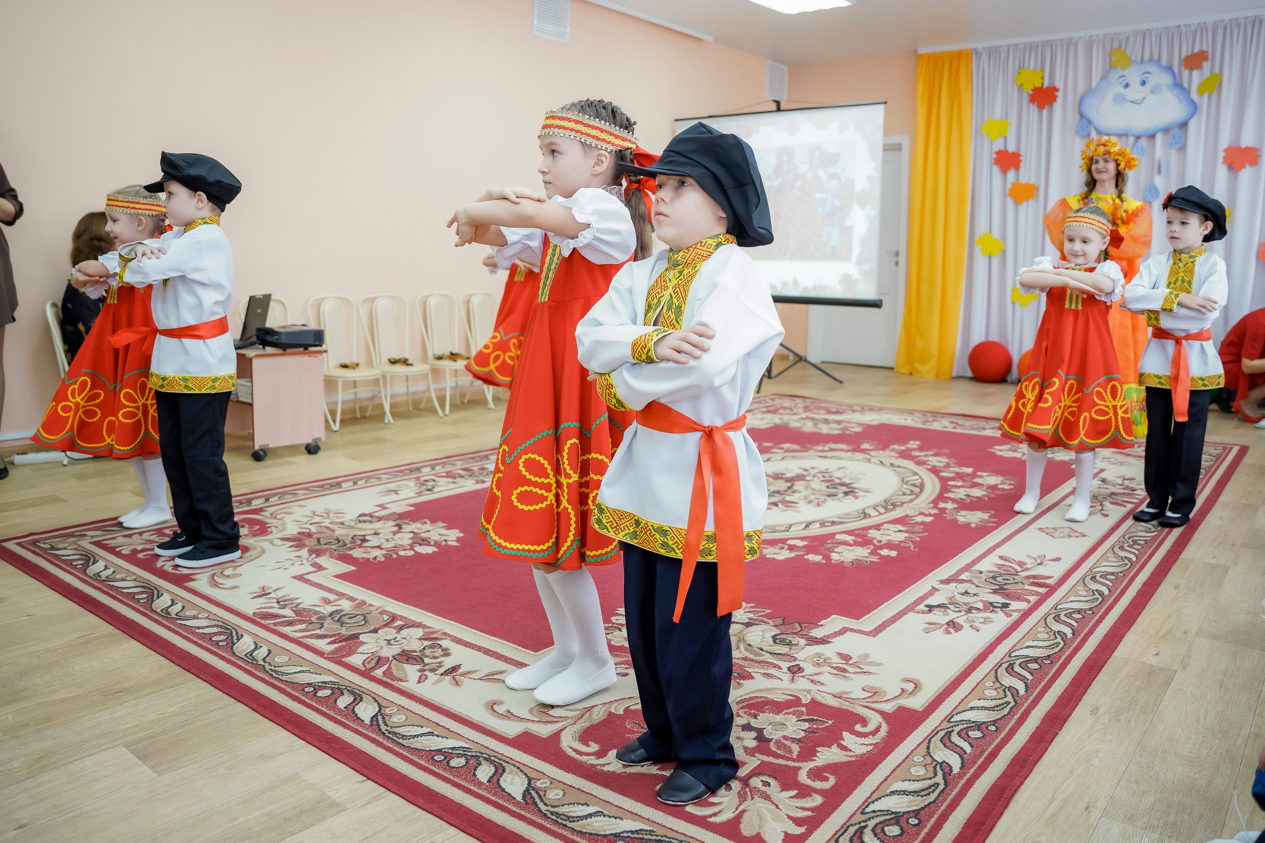 Еще осень. Геннадий Войтов — контент под любые задачи