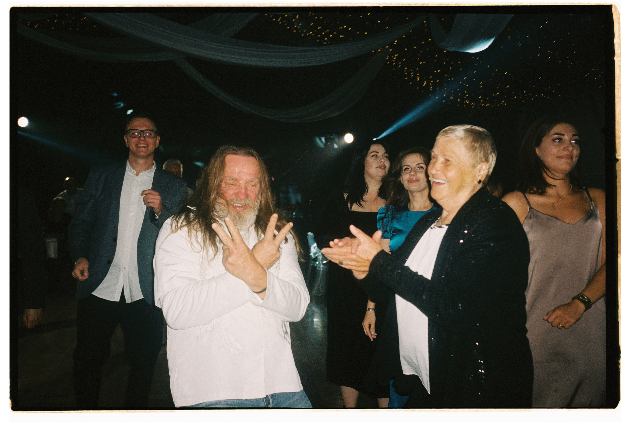 Film WD. Свадебный и репортажный фотограф