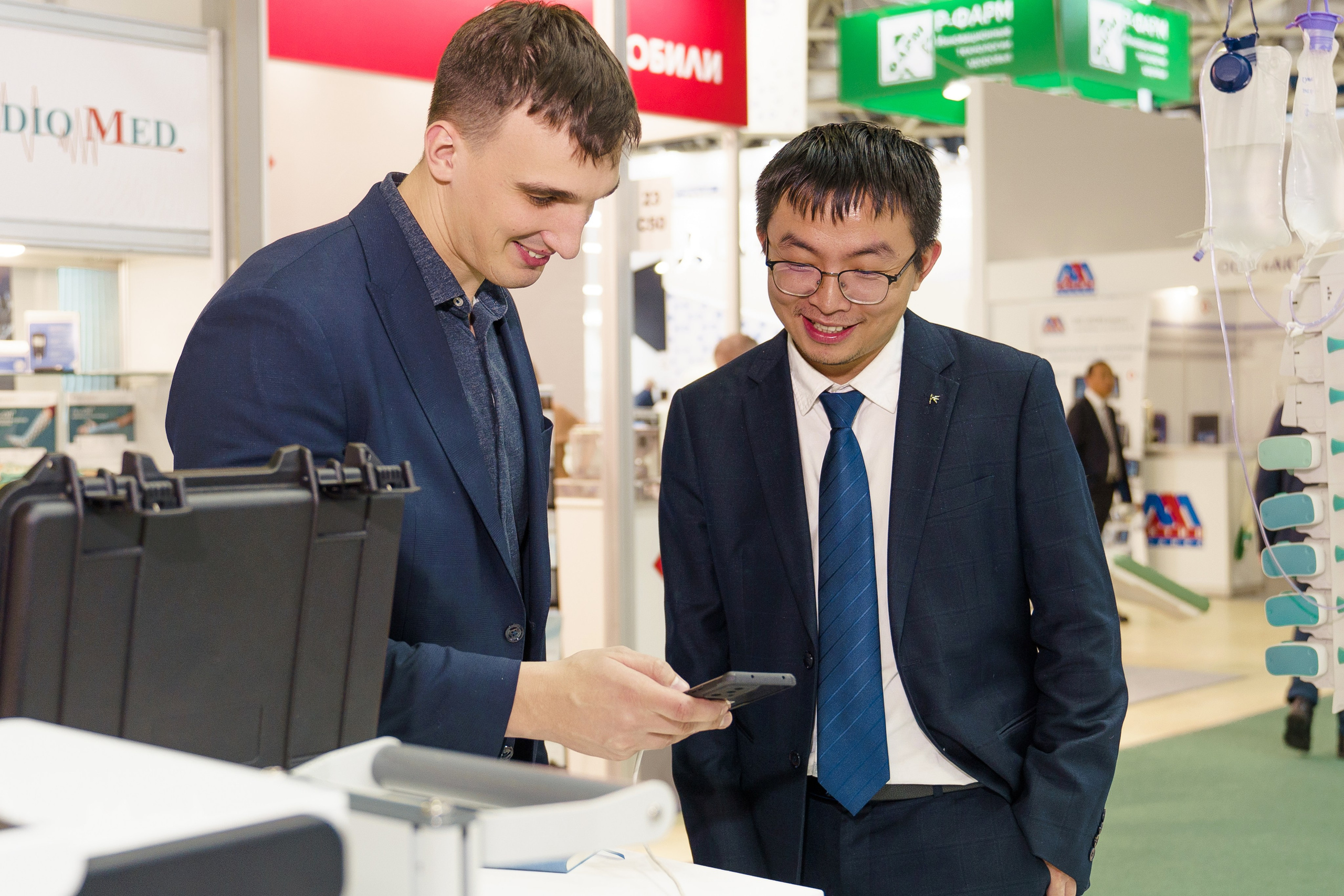 МЕДИКА ТРЕЙД выставка в Экспо. Семейный и репортажный фотограф в Москве Оксана Шилова
