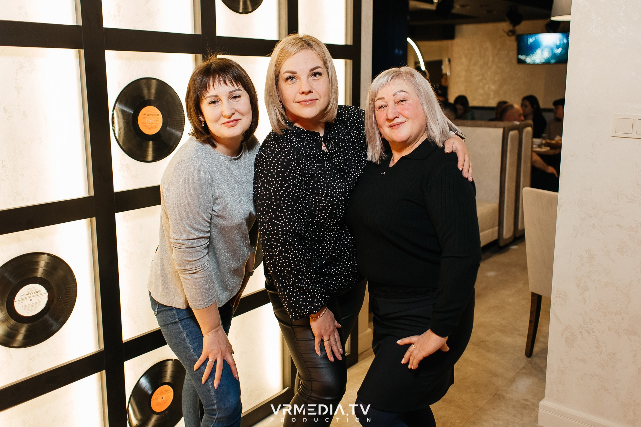 8 марта в караоке-ресторане «Голос»