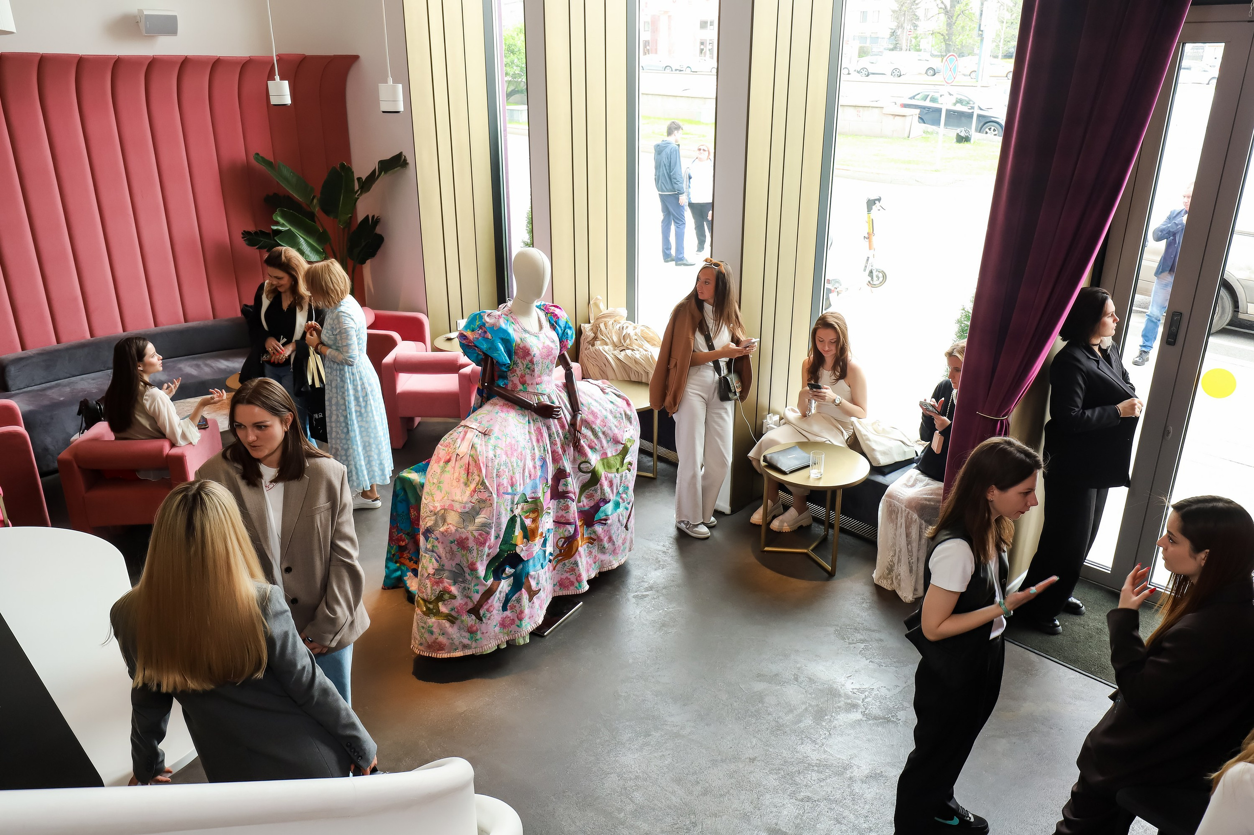 Akhmadullina Dreams «Летучий корабль». Репортажный и fashion фотограф в Москве Сергей Бардин