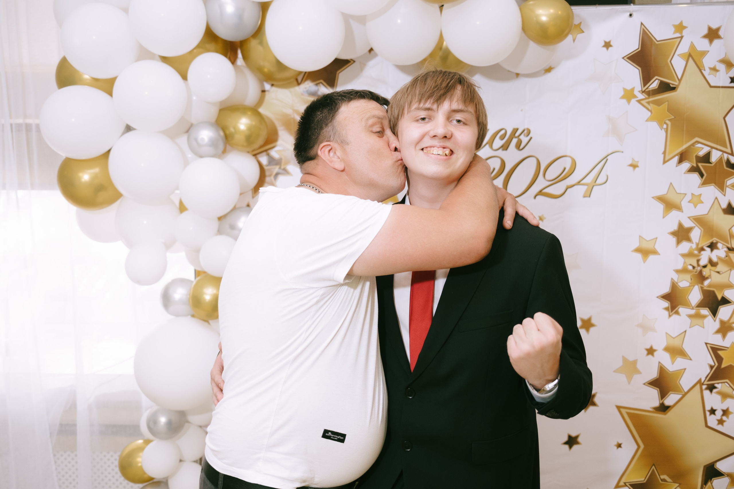 Выпускной школа 33. Свадебный и репортажной фотограф Денис Ожигин в Краснодаре и Краснодарском крае