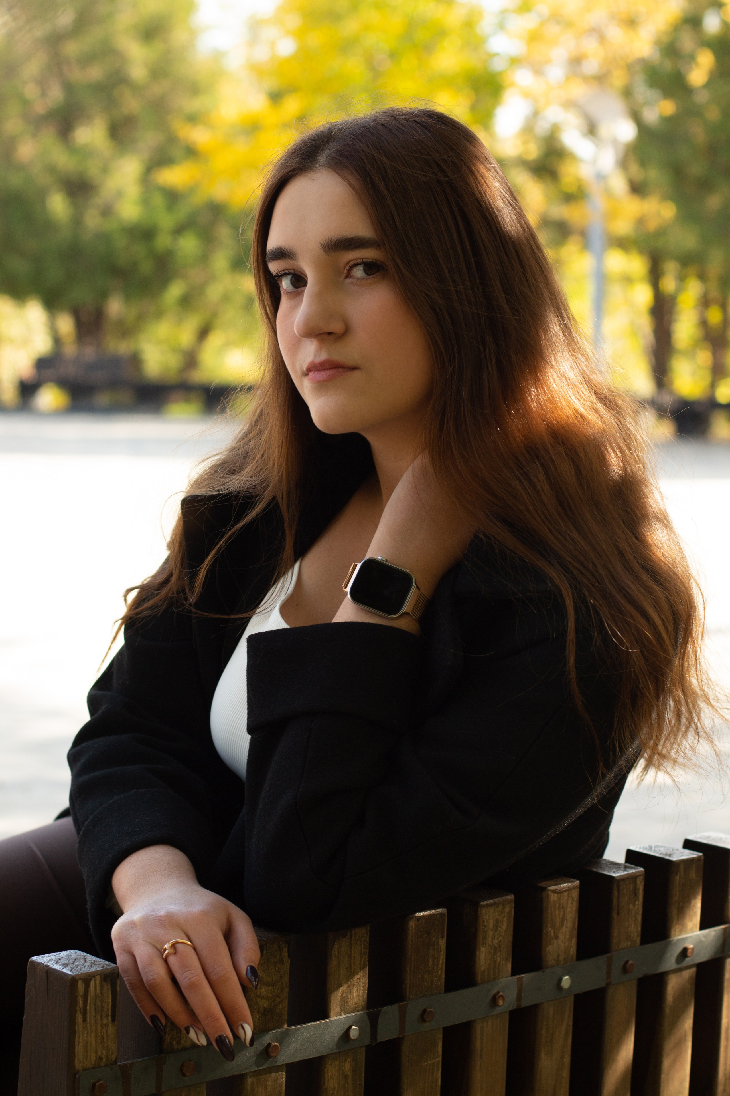 Съемка девушки в парке/на природе