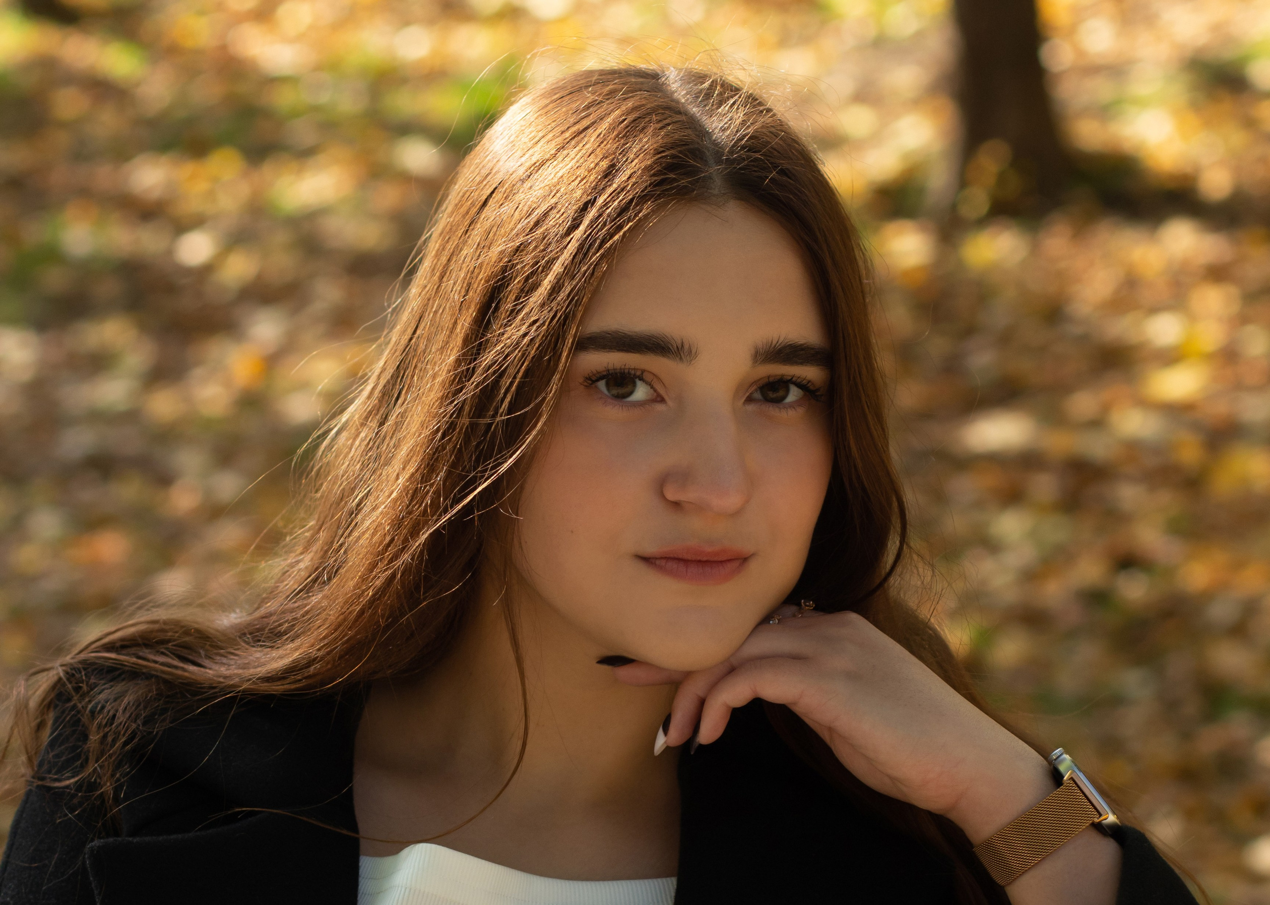 Съемка девушки в парке/на природе