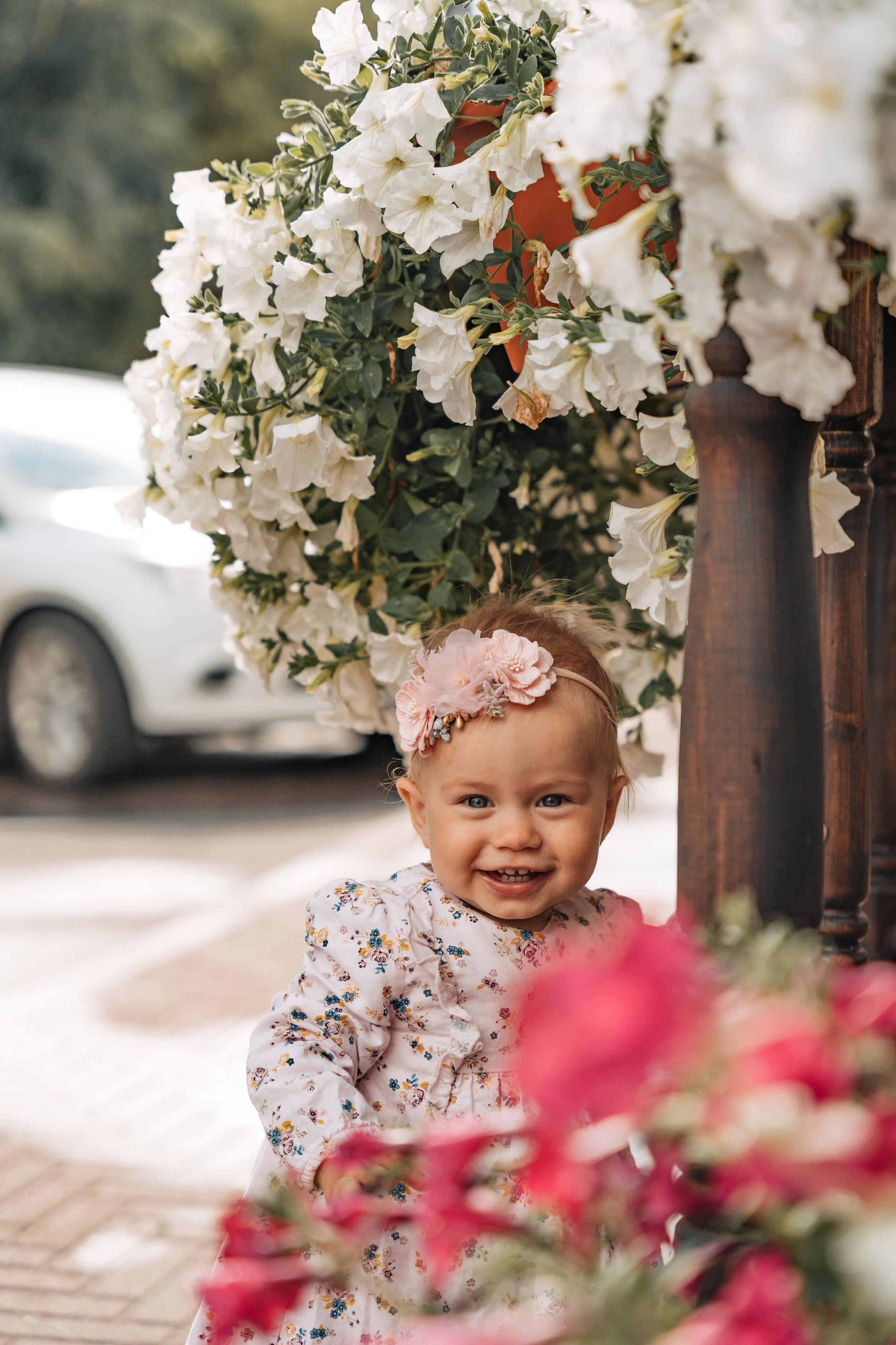 Капитолина и ее 1 годик в прекрасном закате