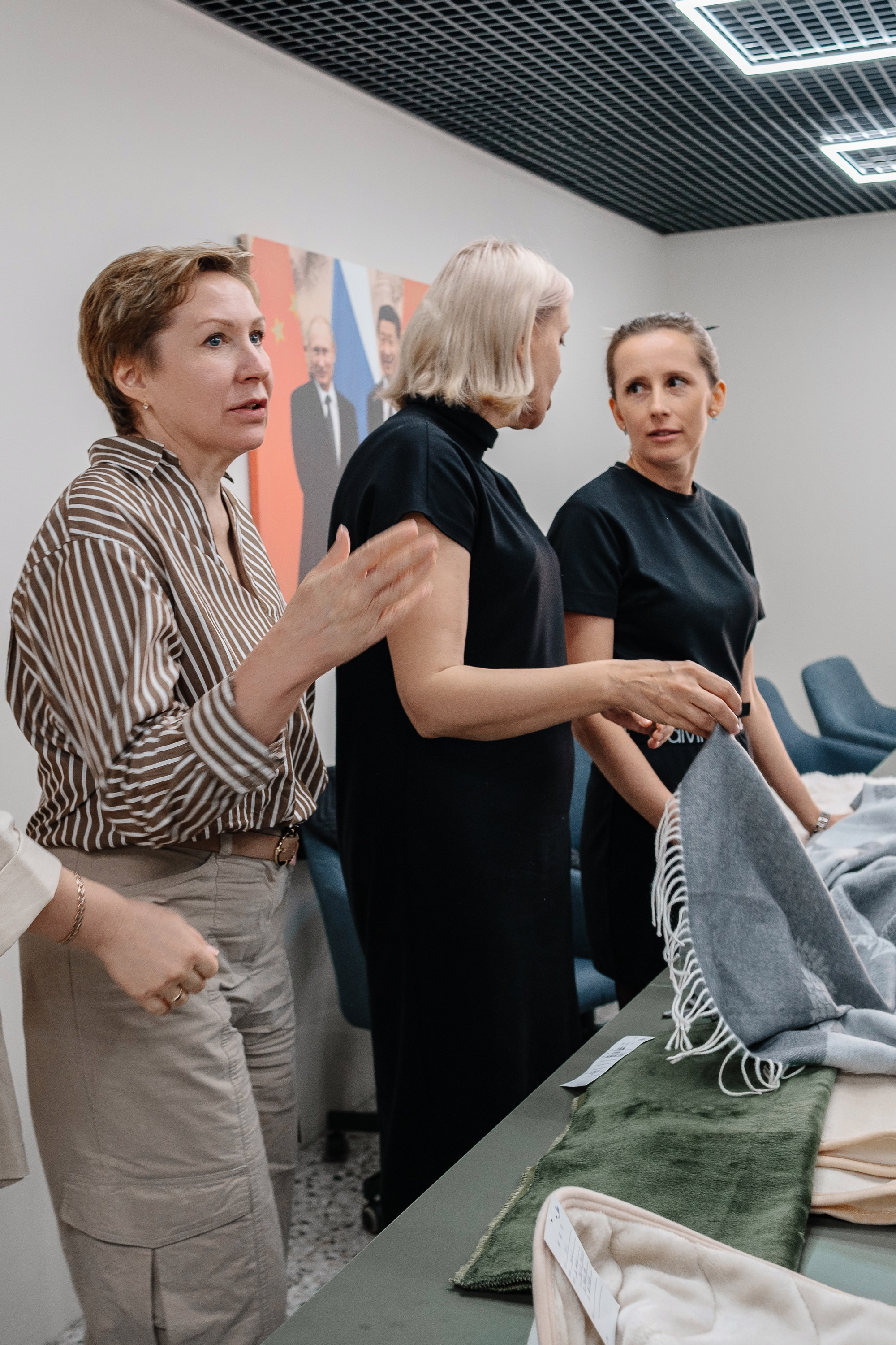 Делегация Китая в Ивановской текстильной компании