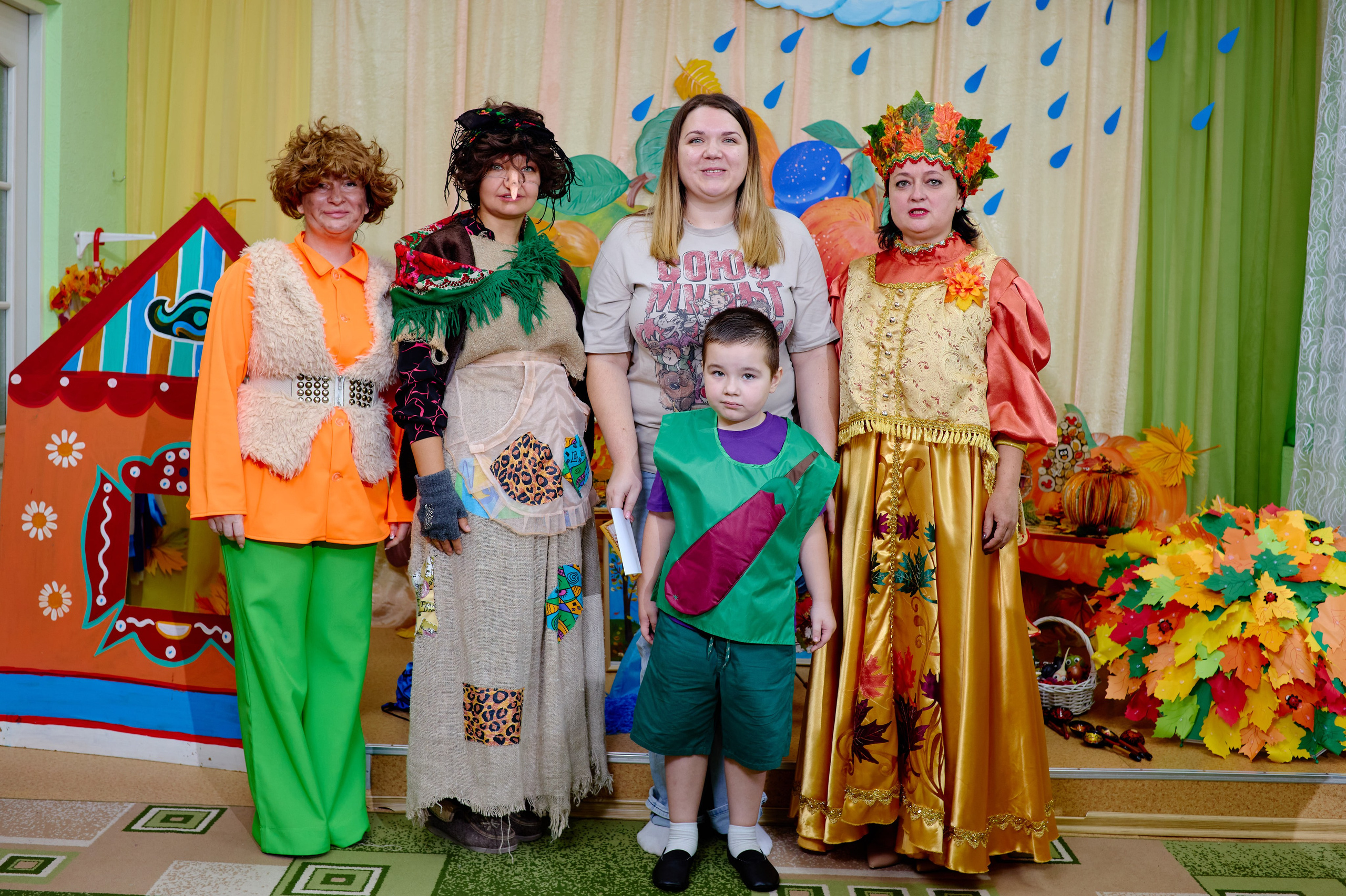 Осенние сьемки в детском саду таганрог. Фотограф Выпускные альбомы Таганрог Сергей Коробченко