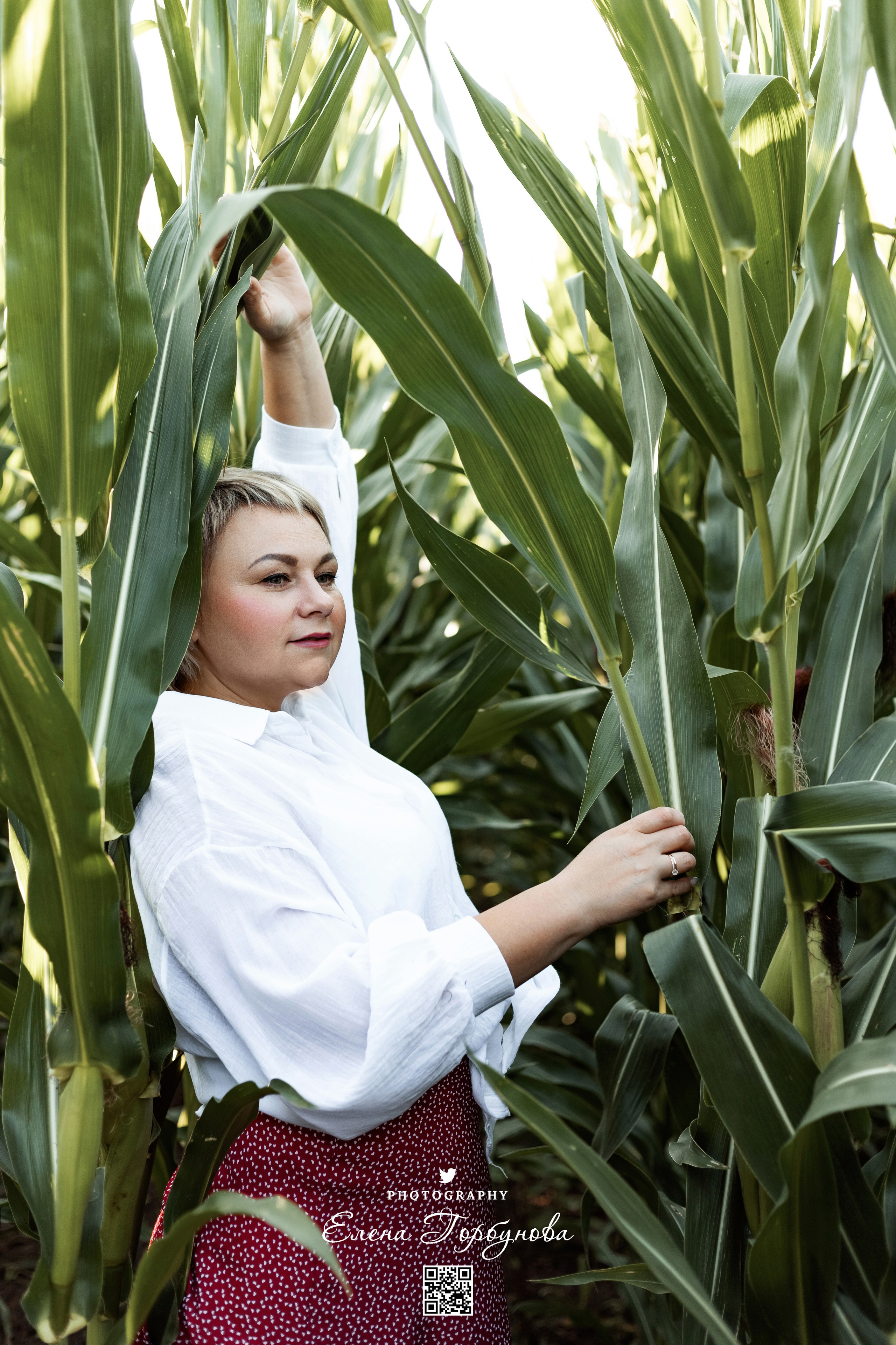 Елена в Кукурузе. Август 2024. Фотограф Пермь. Свадьбы. Семья и дети, школа, д. сад. Фотокниги