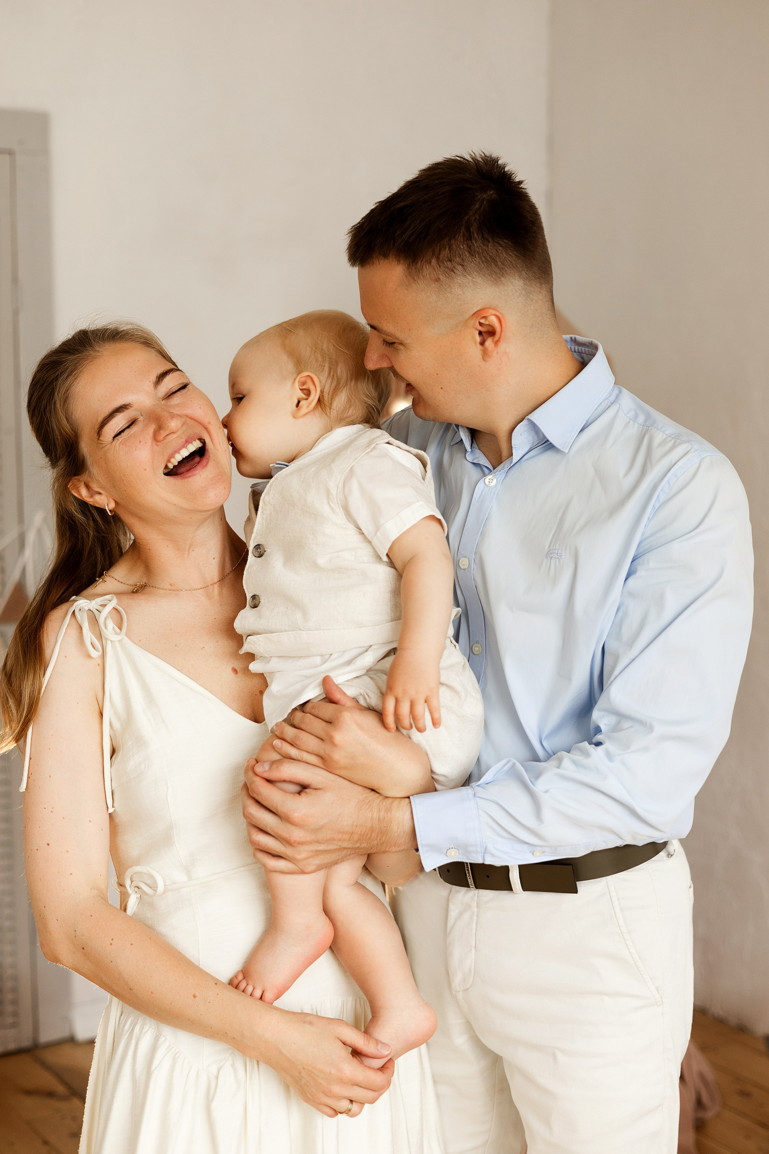 Сьемка годовасия в студии Лайтрум. Семейный фотограф в Екатеринбурге Маргарита Курносова