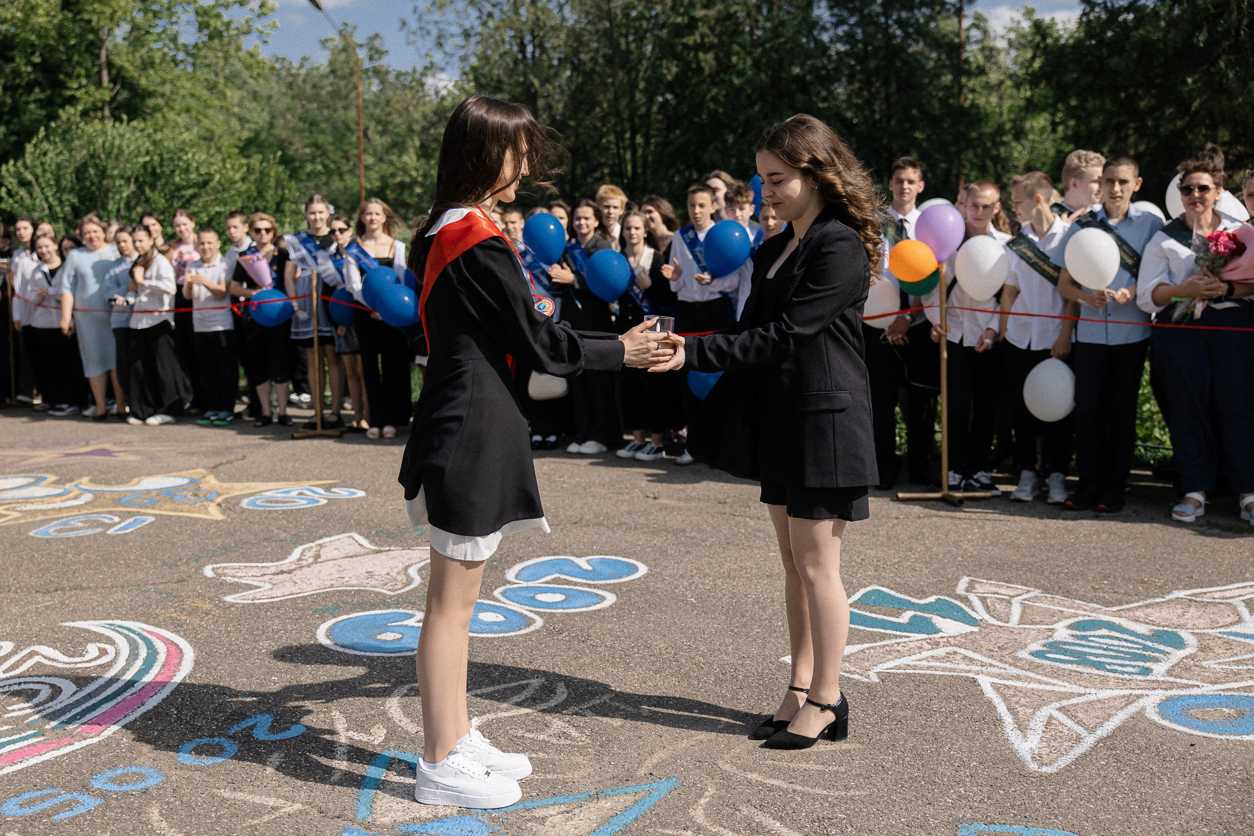 Последний звонок — линейка. Свадебный фотограф Роман Еремеев