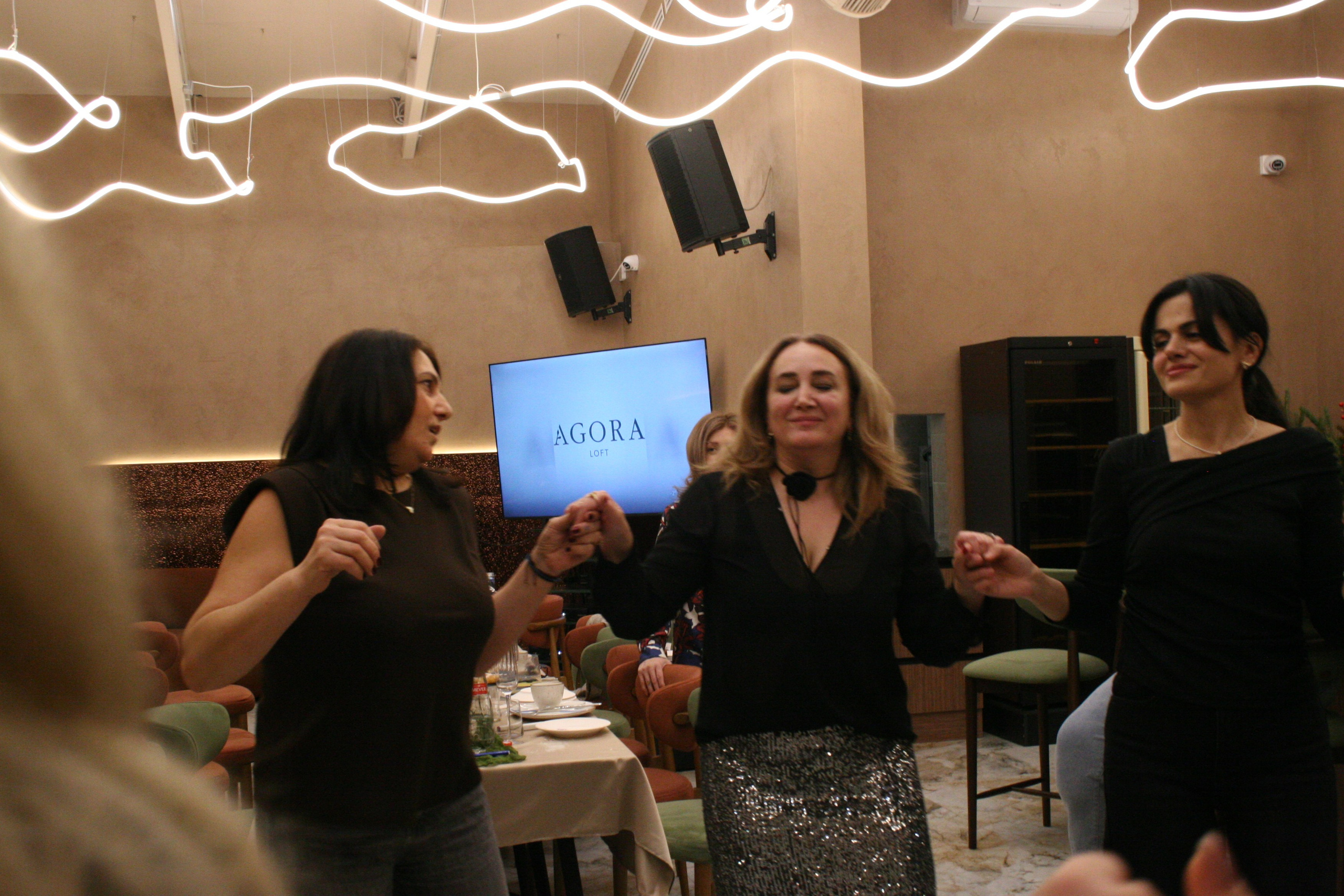 Антистресс Девичник в Агора Лофт. Креативный фотограф