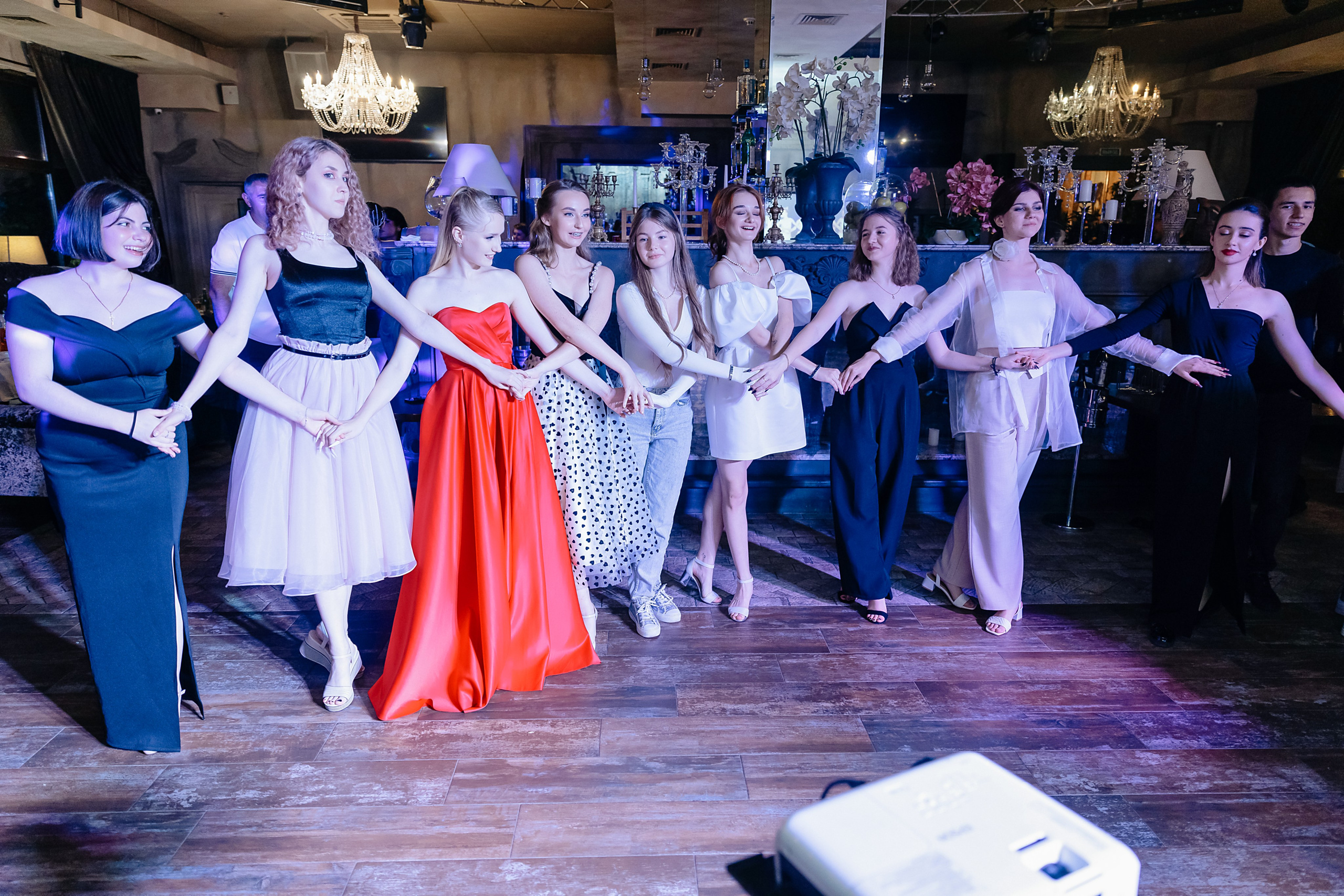 11 класс Гимназия 69. Фотограф и Видеограф в Краснодаре Юлия Солодченко