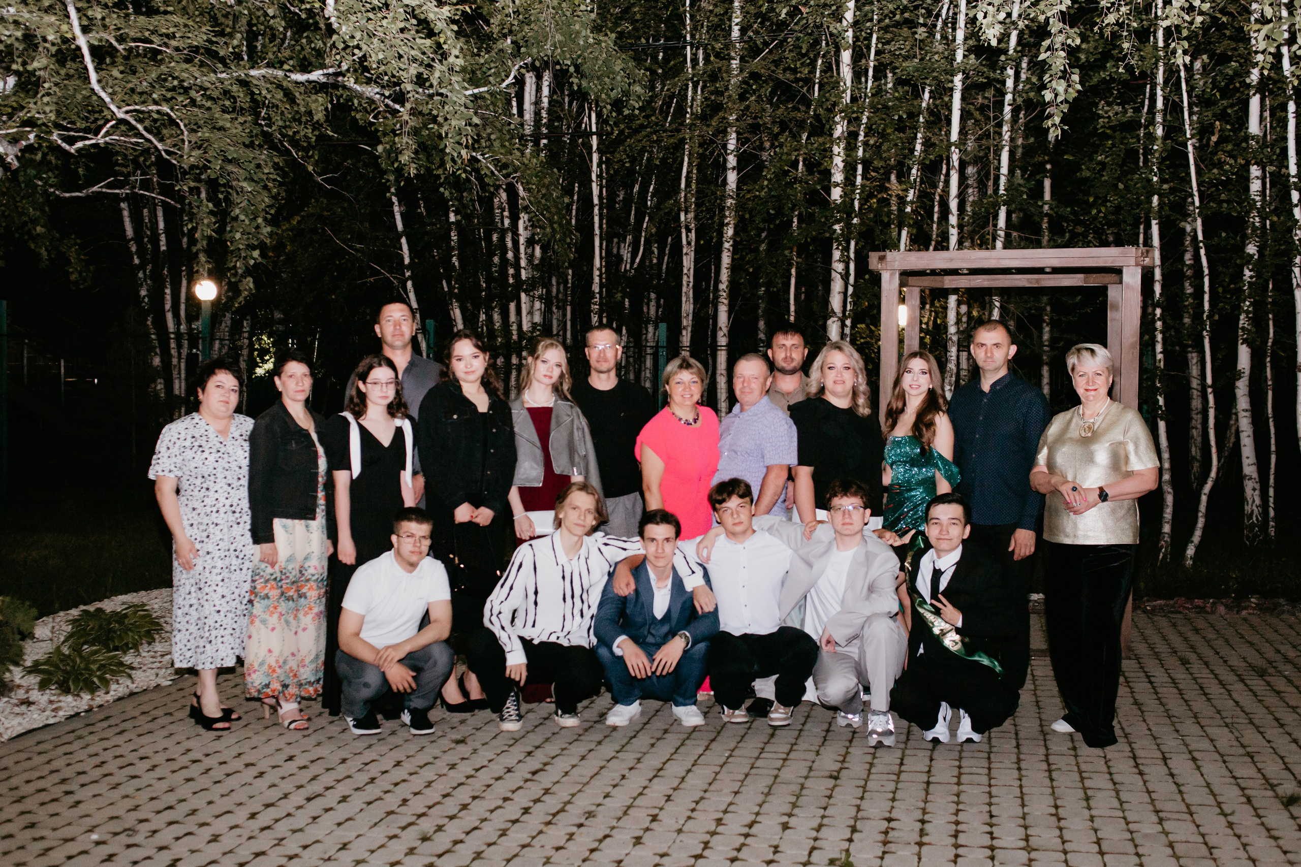 Выпускной 2025 (41 школа) 11 класс. Фотограф в Челябинске Ополихина Анна