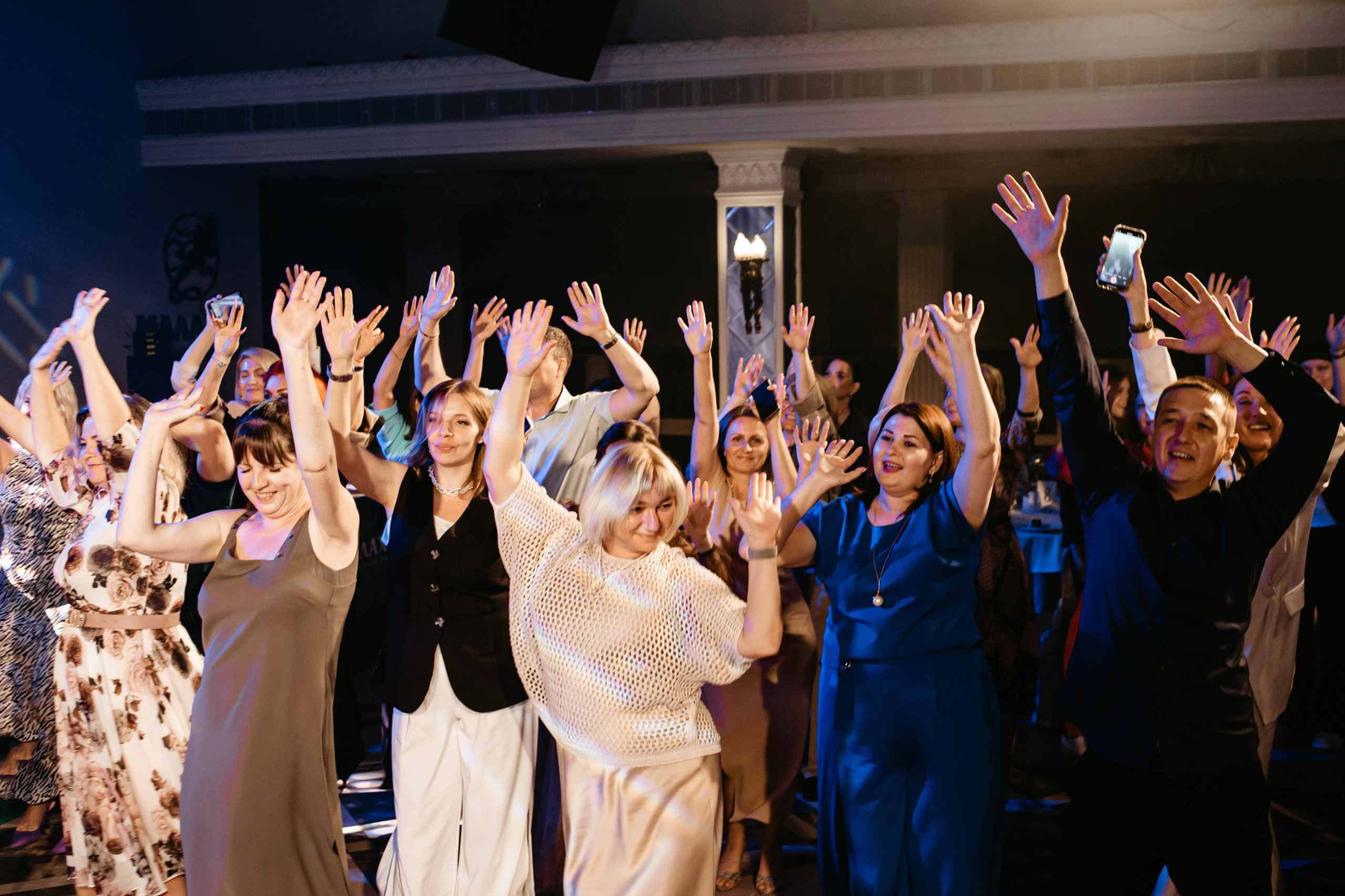 Выпускной 2025 (9класс) 124 школа. Фотограф в Челябинске Ополихина Анна