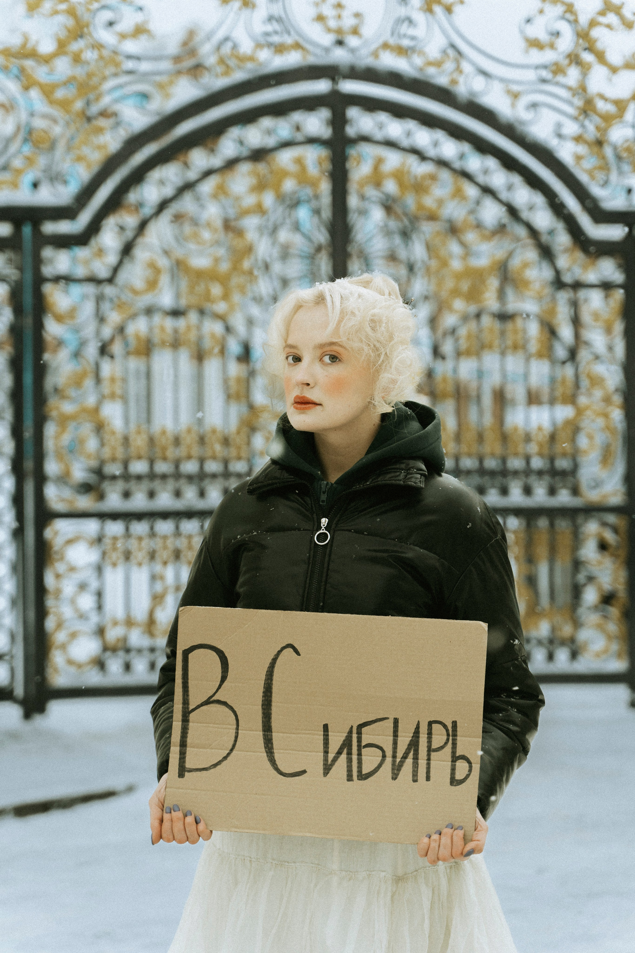 ДЕКАБРИСТКИ. Стрит-фотография, полная абсурда, идиотизма и красоты